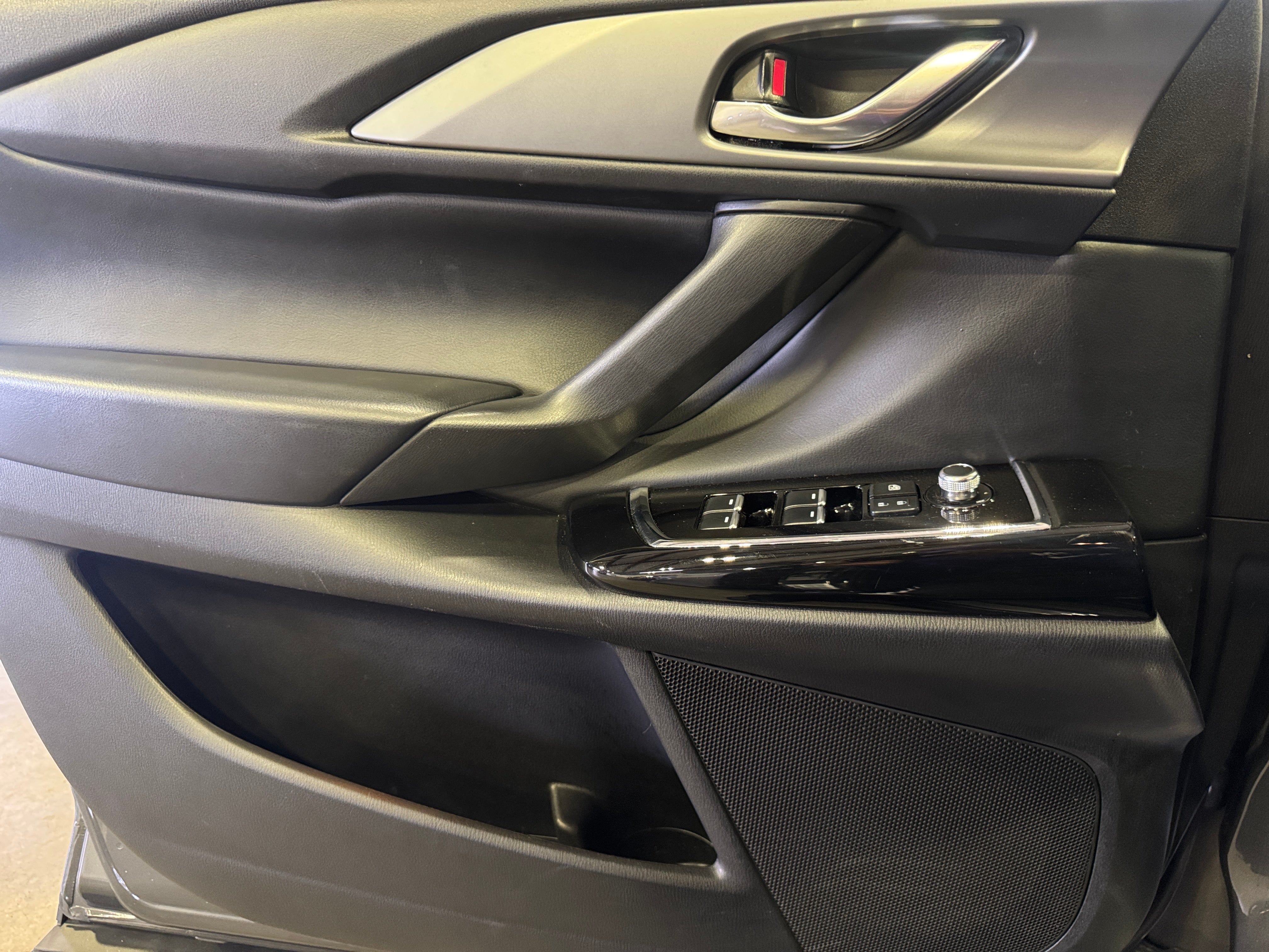 2022 Mazda CX-9 Touring - Photo 10