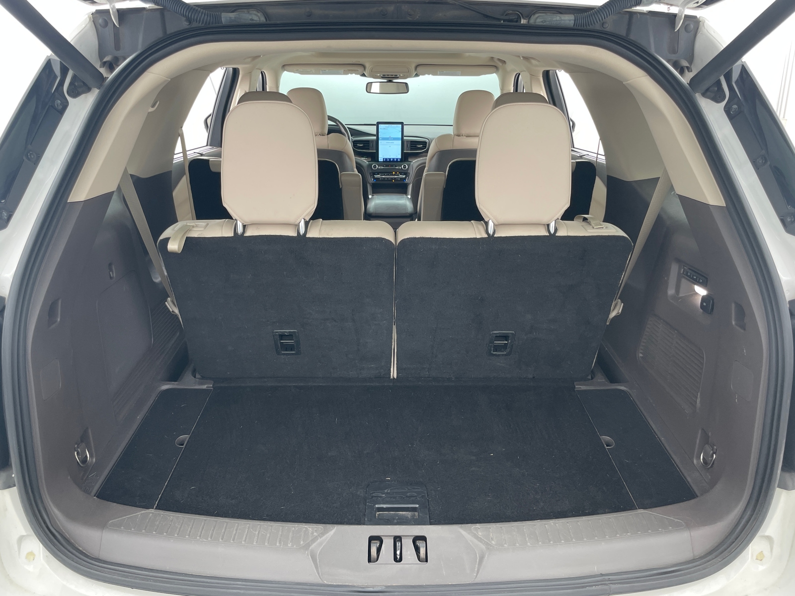 Thumbnail: 2020 Ford Explorer - 6
