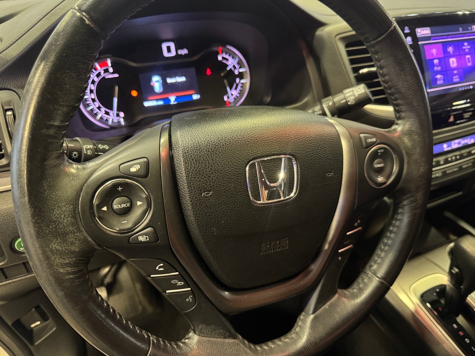 Thumbnail: 2017 Honda Pilot - 4