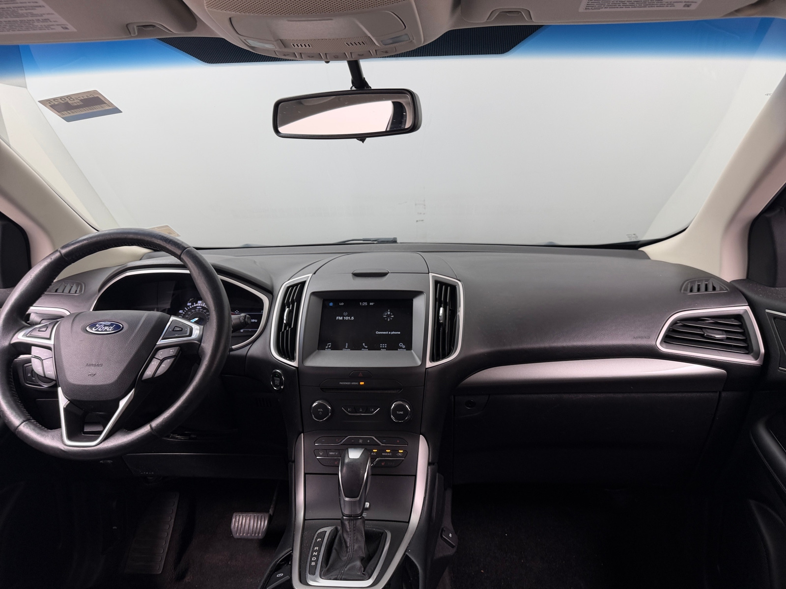 Thumbnail: 2016 Ford Edge - 2