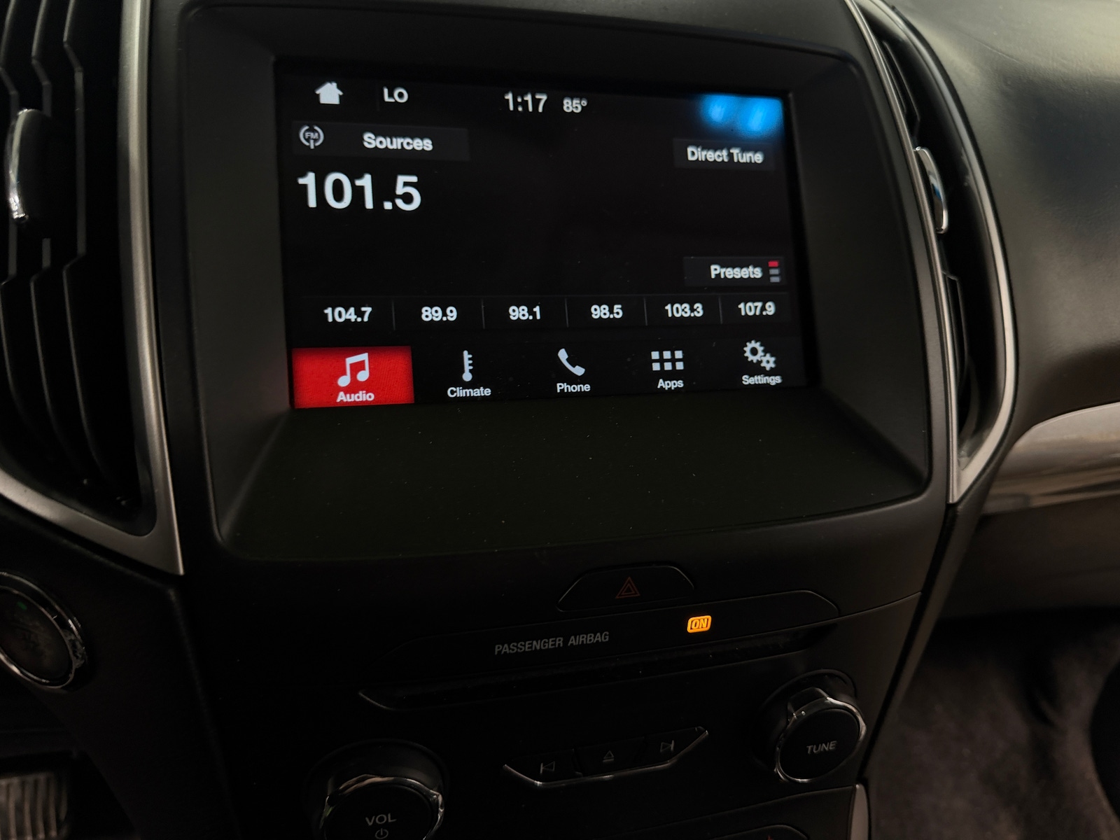 Thumbnail: 2016 Ford Edge - 3