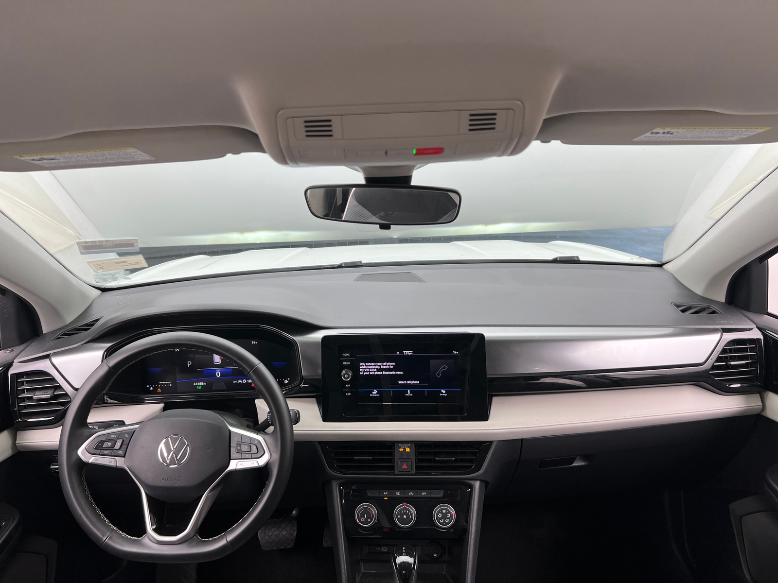 Thumbnail: 2025 Volkswagen Taos - 3