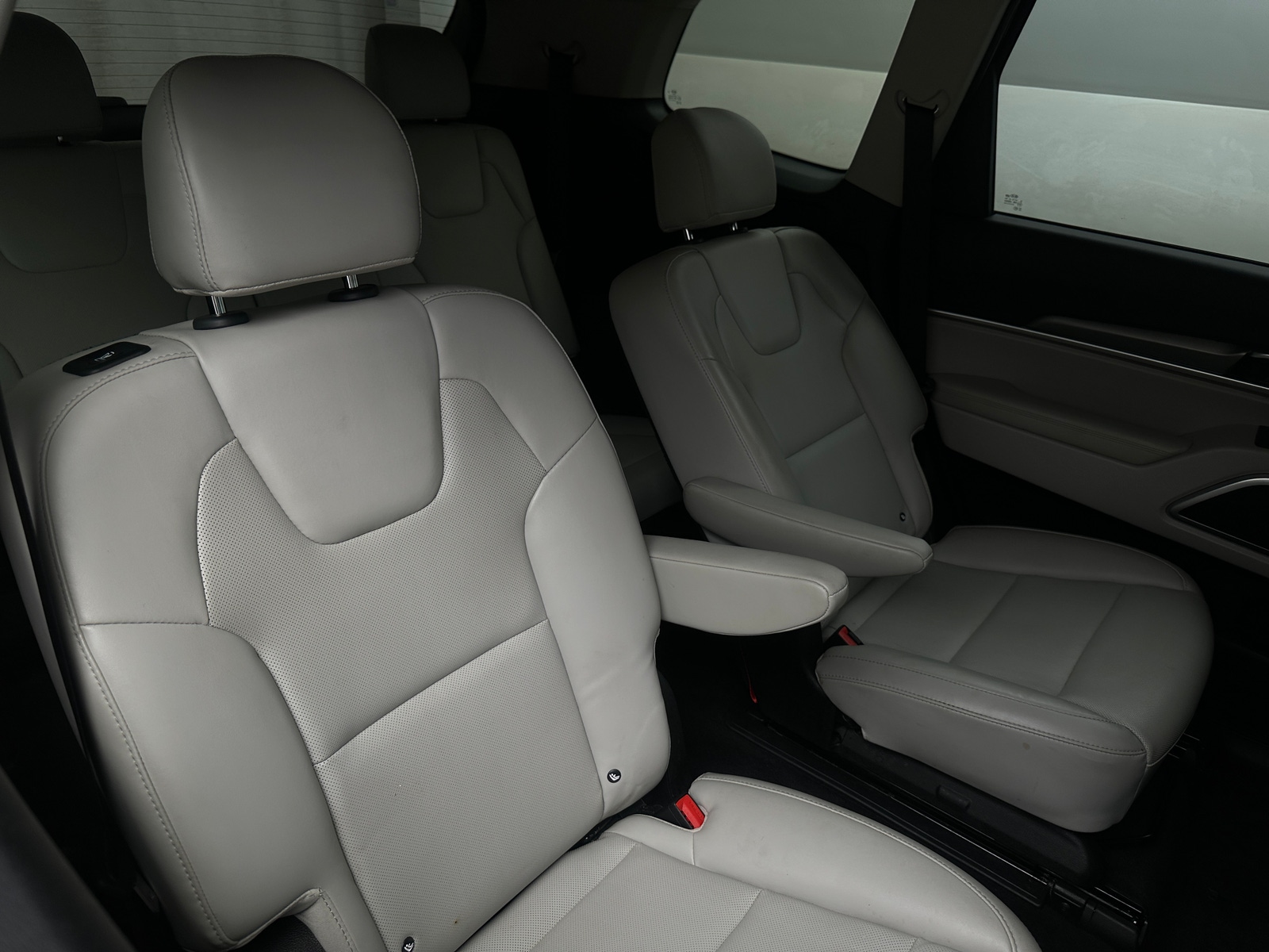 Thumbnail: 2020 Kia Telluride - 5