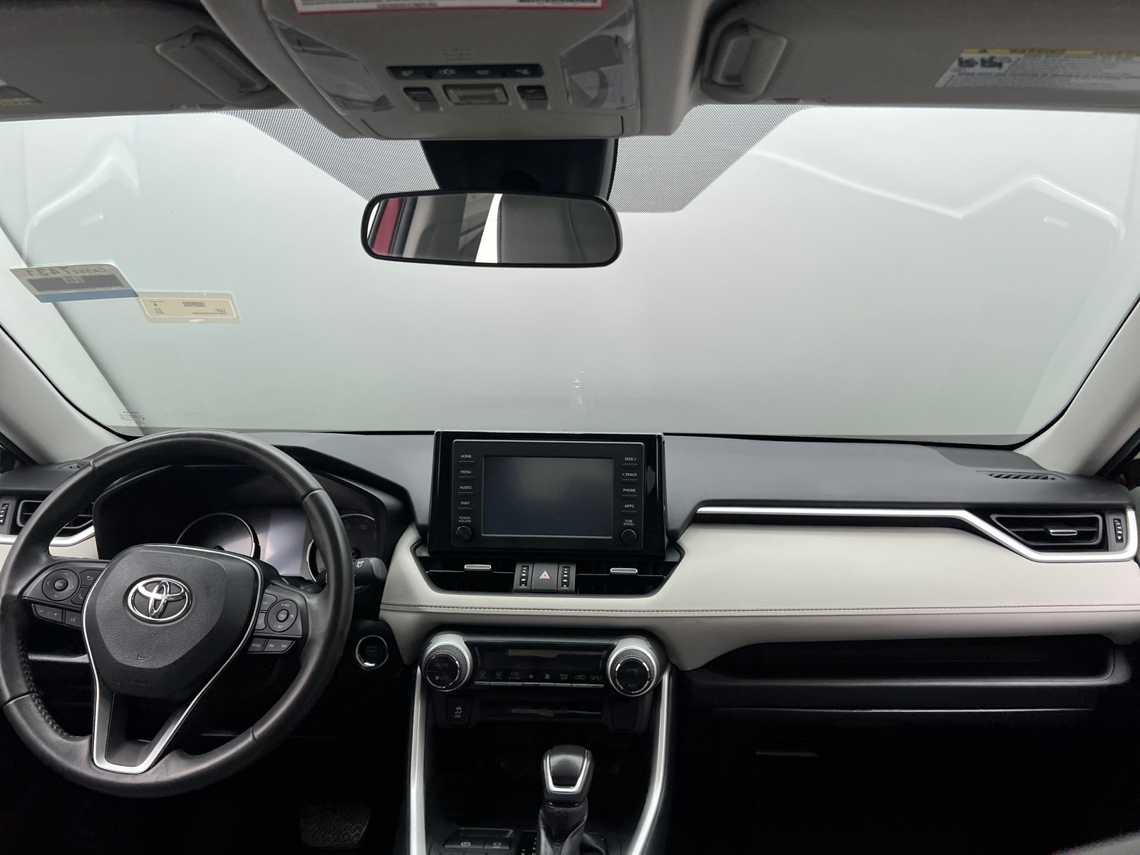 Thumbnail: 2019 Toyota RAV4 - 2