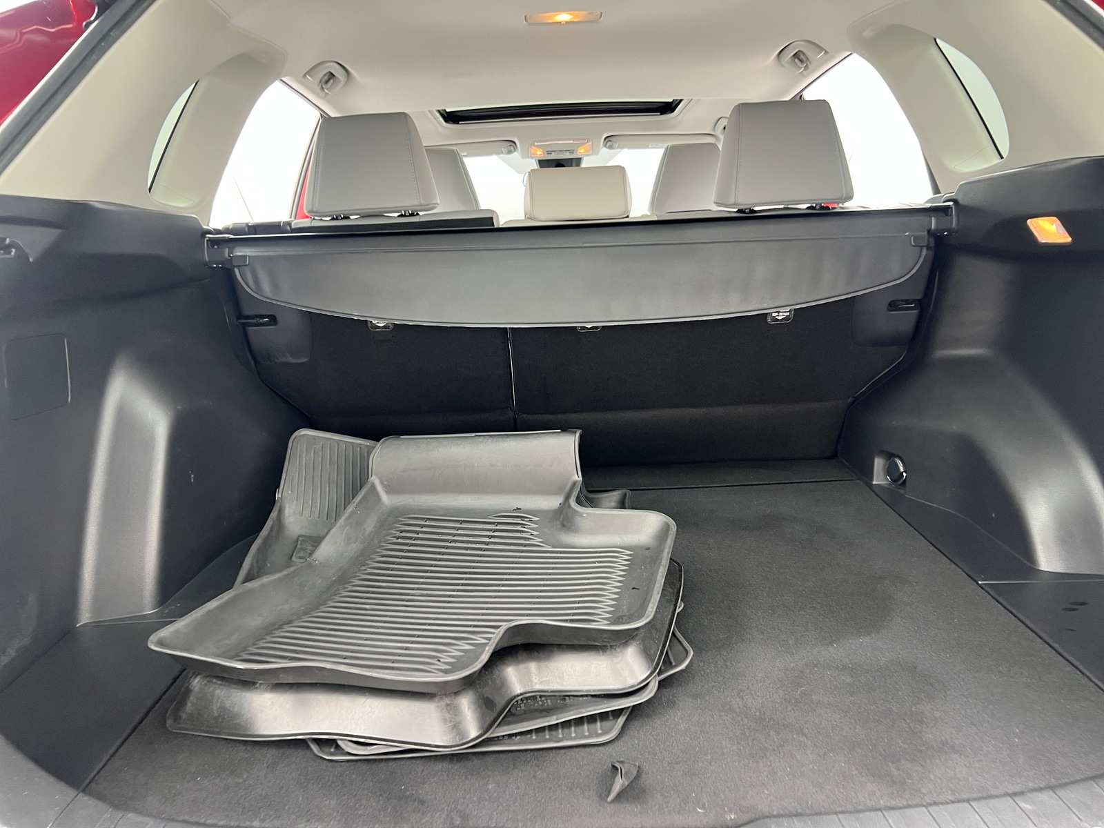Thumbnail: 2019 Toyota RAV4 - 6