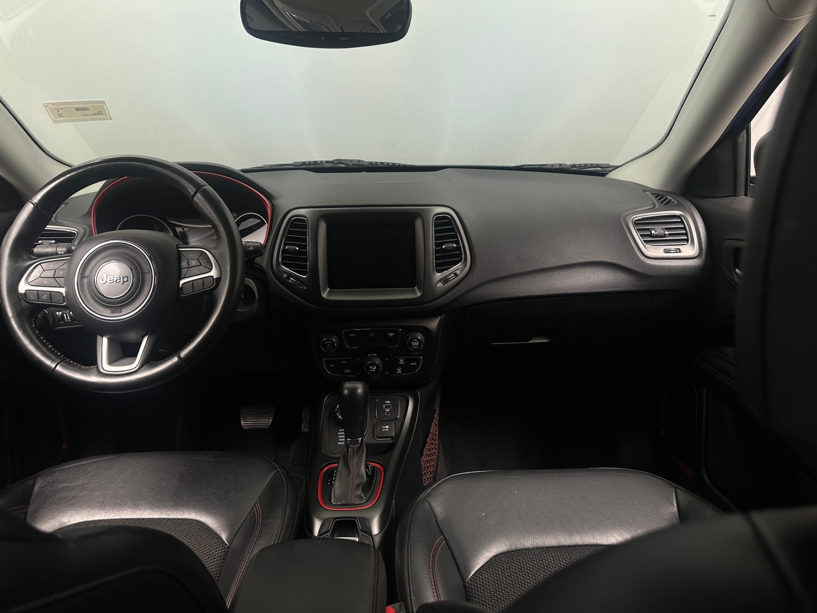 Thumbnail: 2018 Jeep Compass - 3