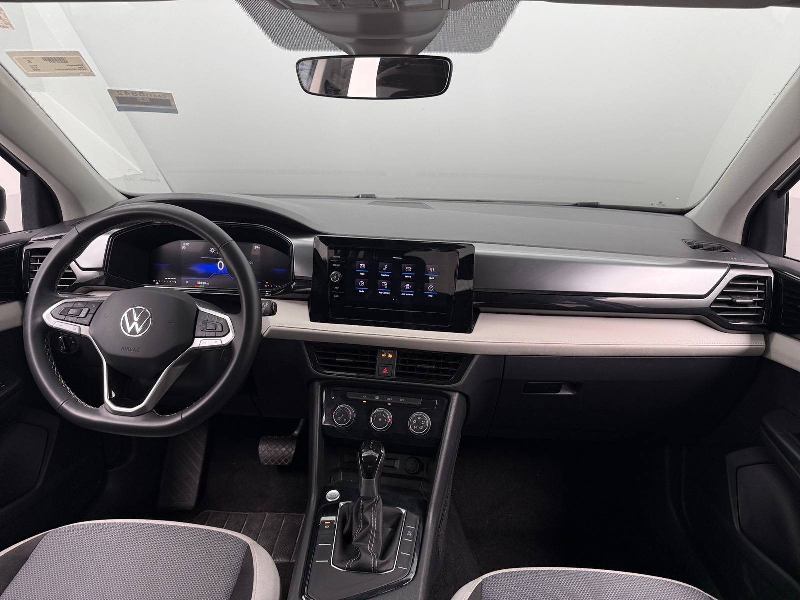 Thumbnail: 2025 Volkswagen Taos - 3