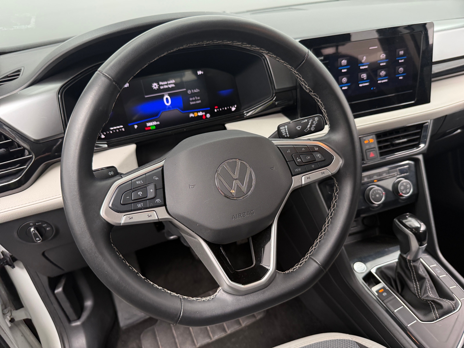 Thumbnail: 2025 Volkswagen Taos - 5