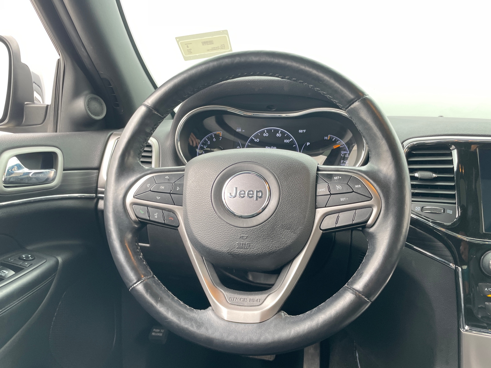 Thumbnail: 2021 Jeep Grand Cherokee - 4