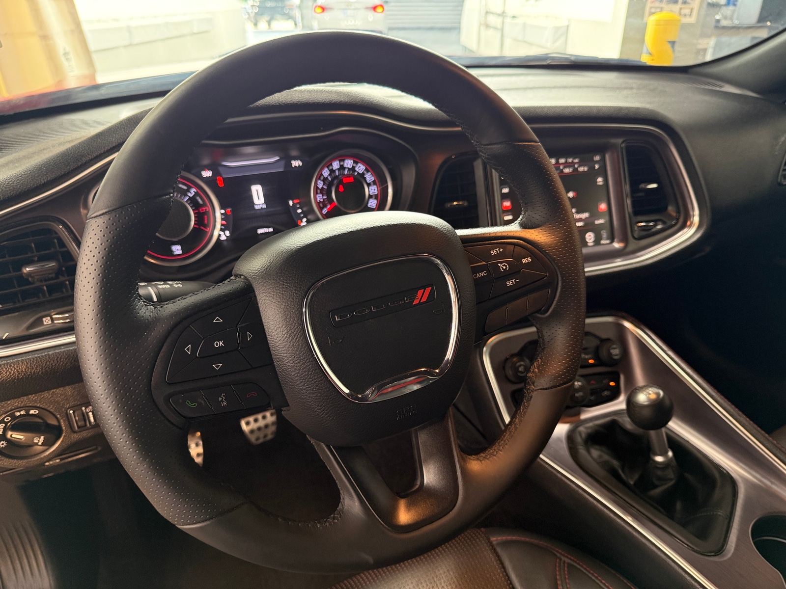 Thumbnail: 2015 Dodge Challenger - 4