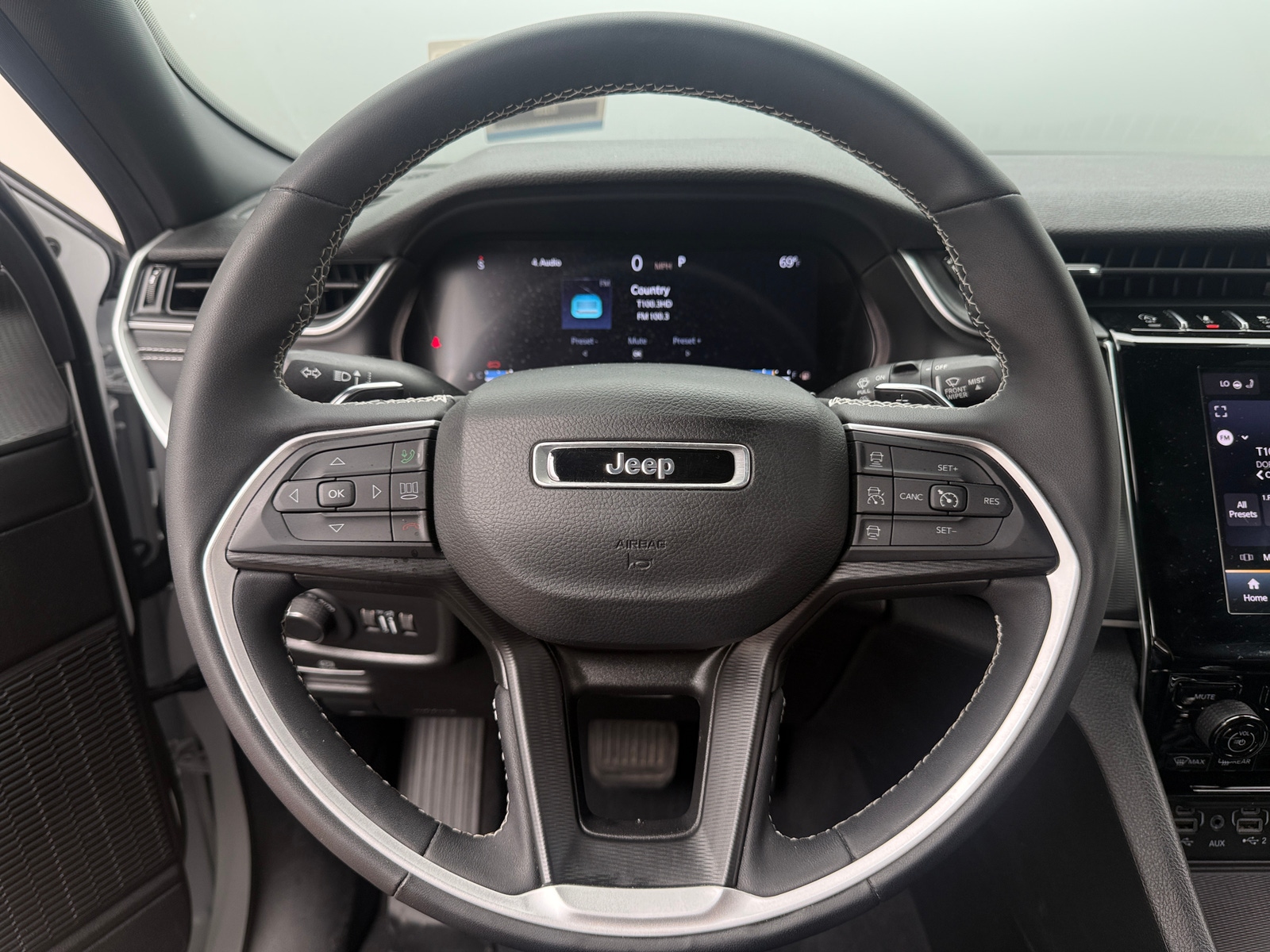 Thumbnail: 2023 Jeep Grand Cherokee - 4