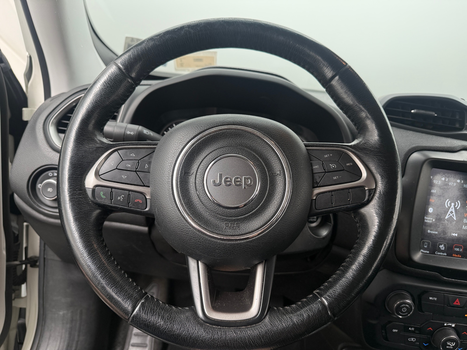 Thumbnail: 2022 Jeep Renegade - 4