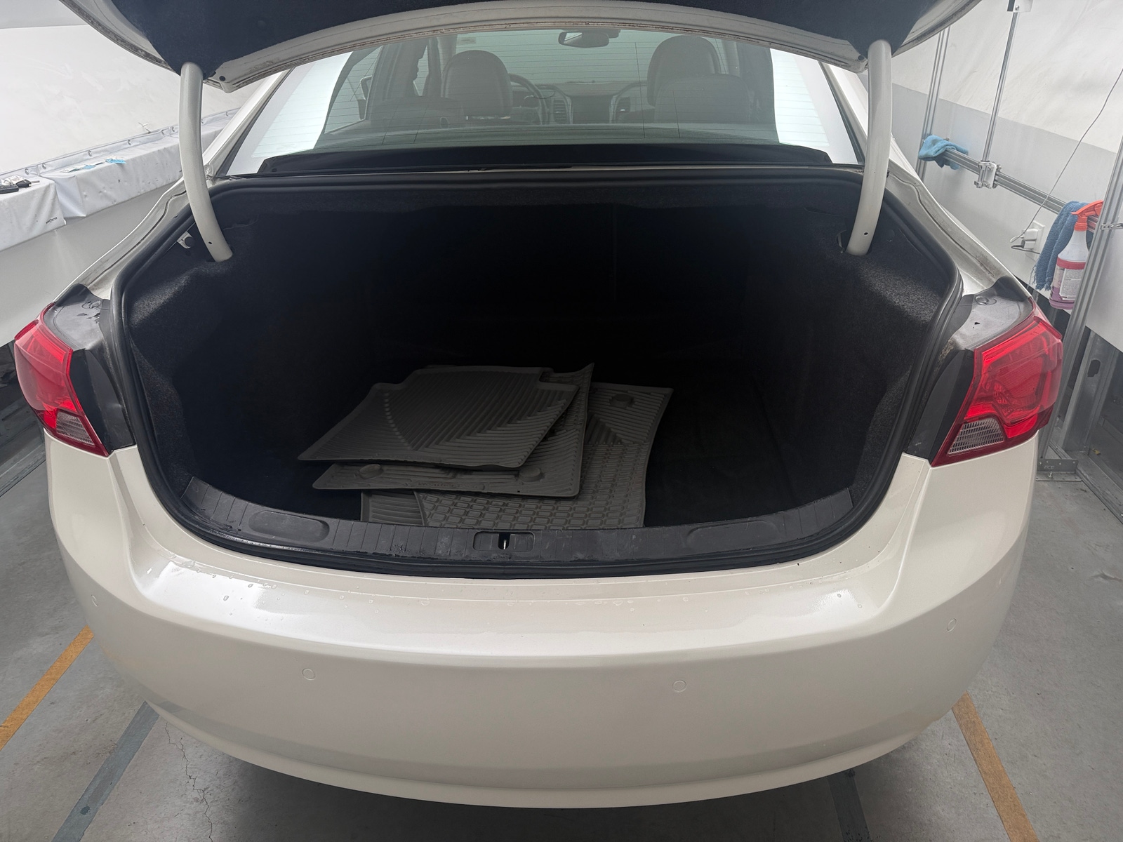 Thumbnail: 2014 Chevrolet Impala - 6