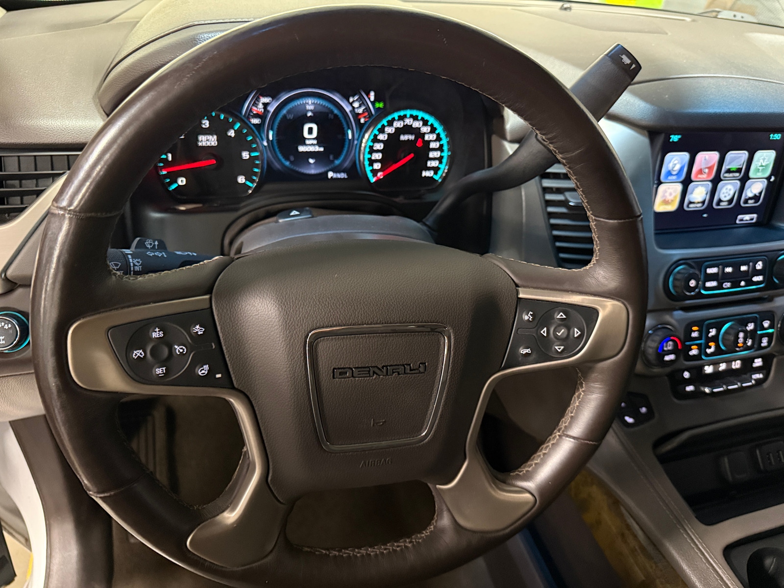 Thumbnail: 2017 GMC Yukon - 4