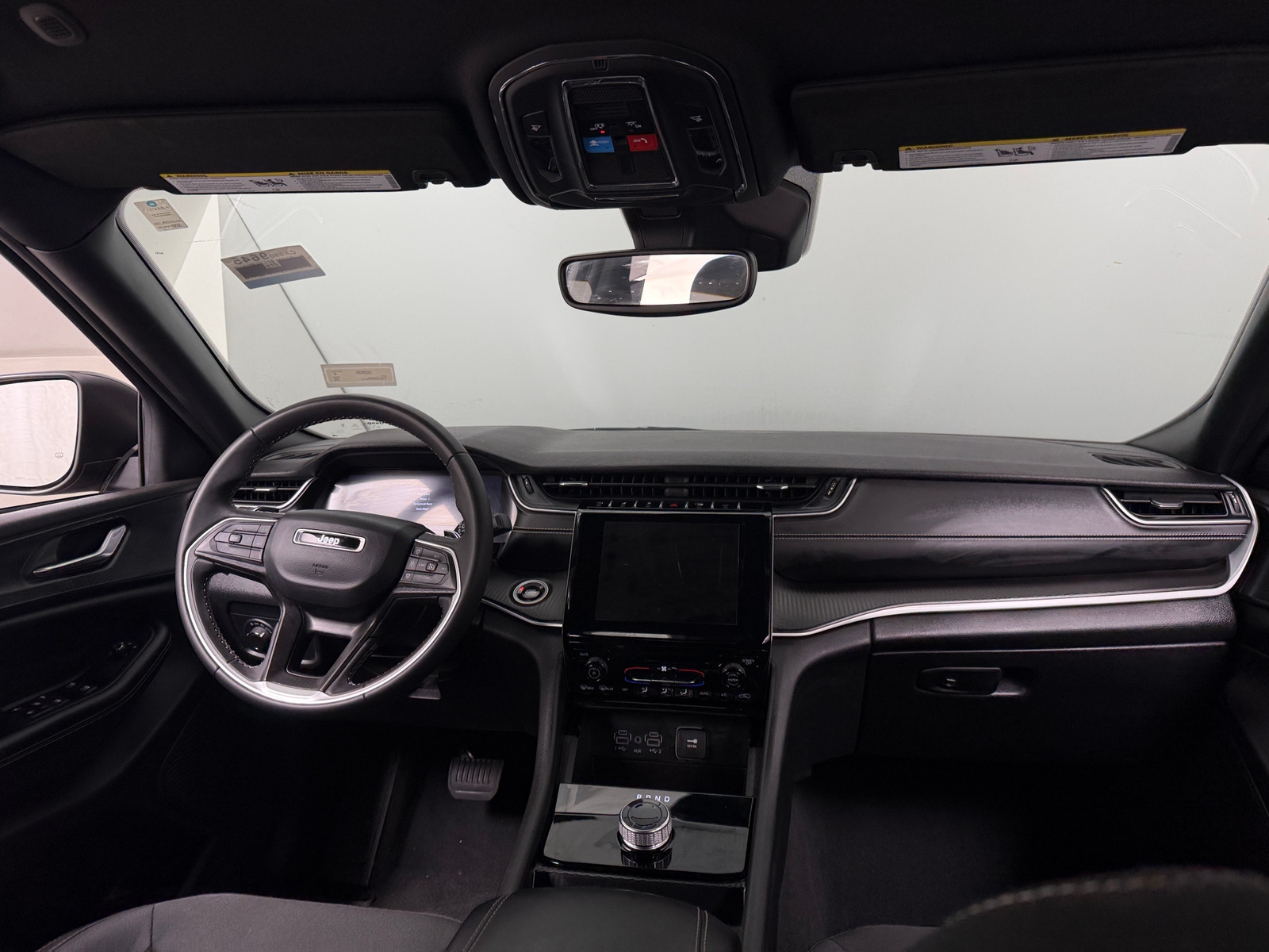 Thumbnail: 2025 Jeep Grand Cherokee - 3