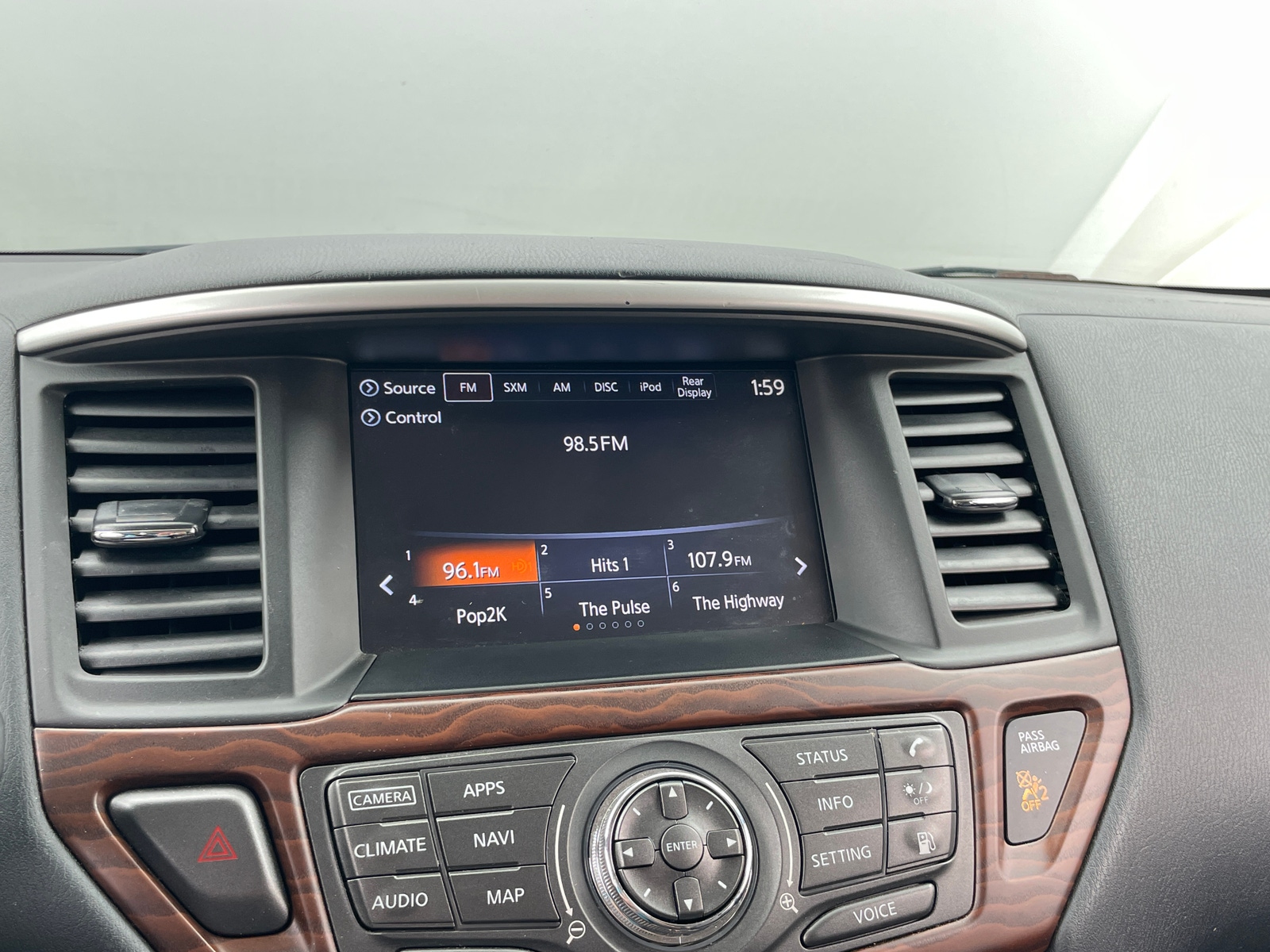 Thumbnail: 2018 Nissan Pathfinder - 3
