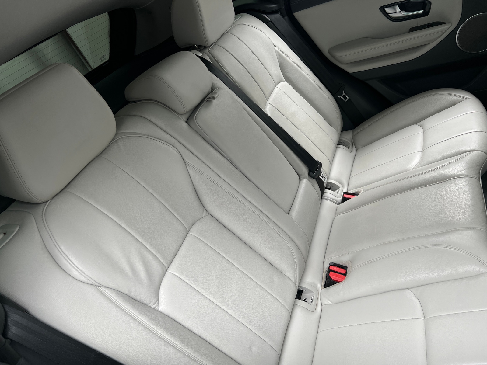 Thumbnail: 2019 Land Rover Range Rover Evoque - 5