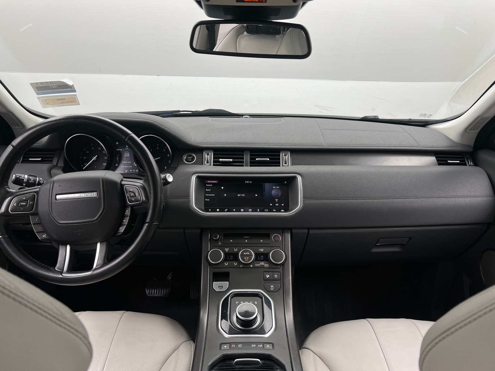 Thumbnail: 2019 Land Rover Range Rover Evoque - 2