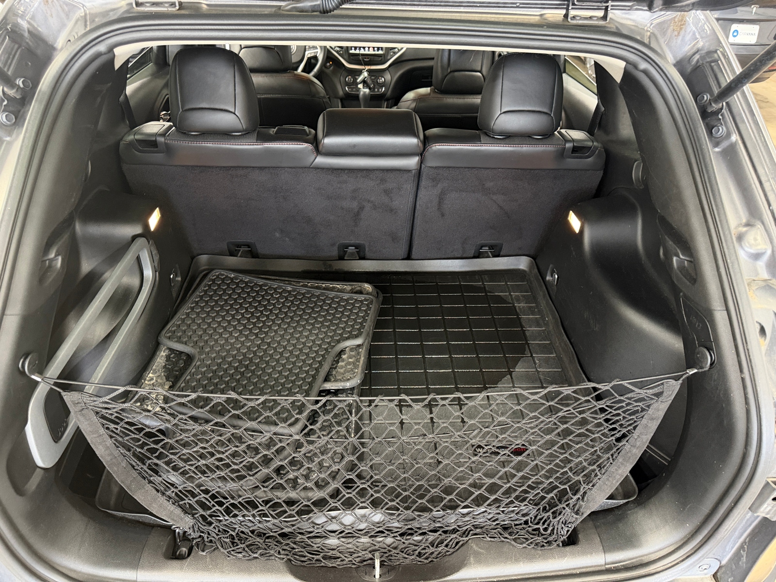 Thumbnail: 2018 Jeep Cherokee - 7