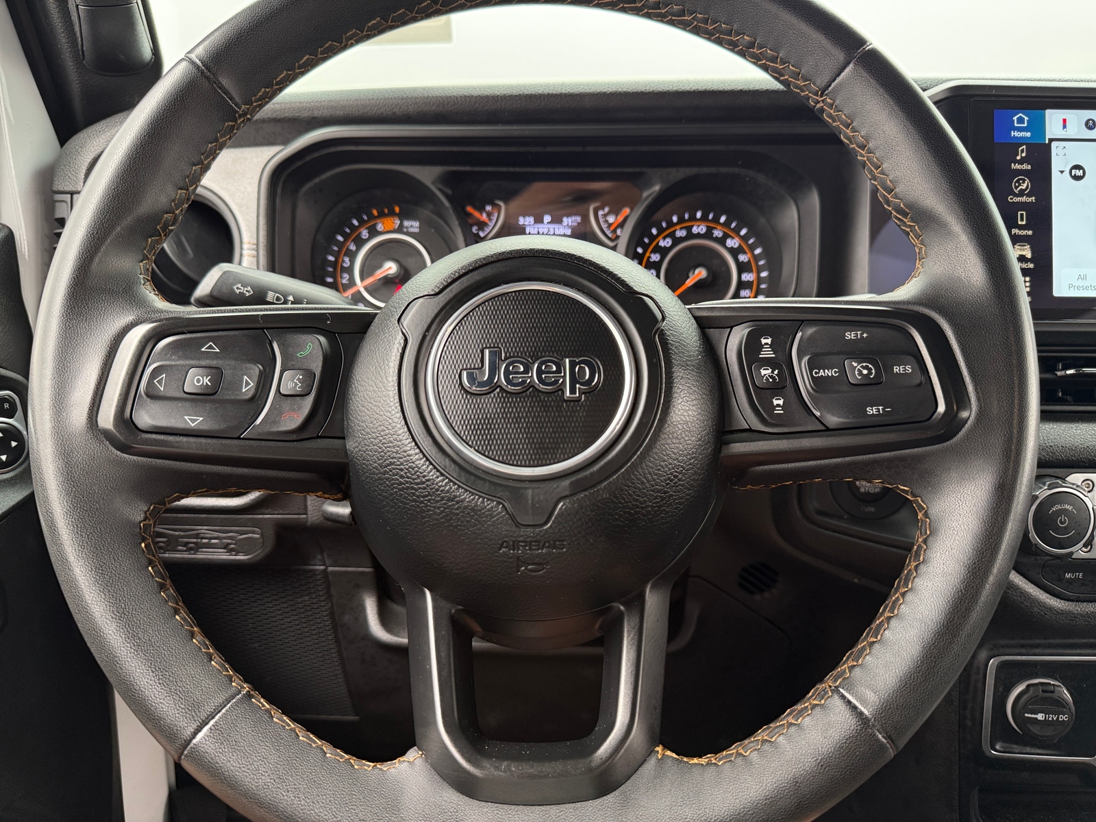Thumbnail: 2024 Jeep Wrangler - 5