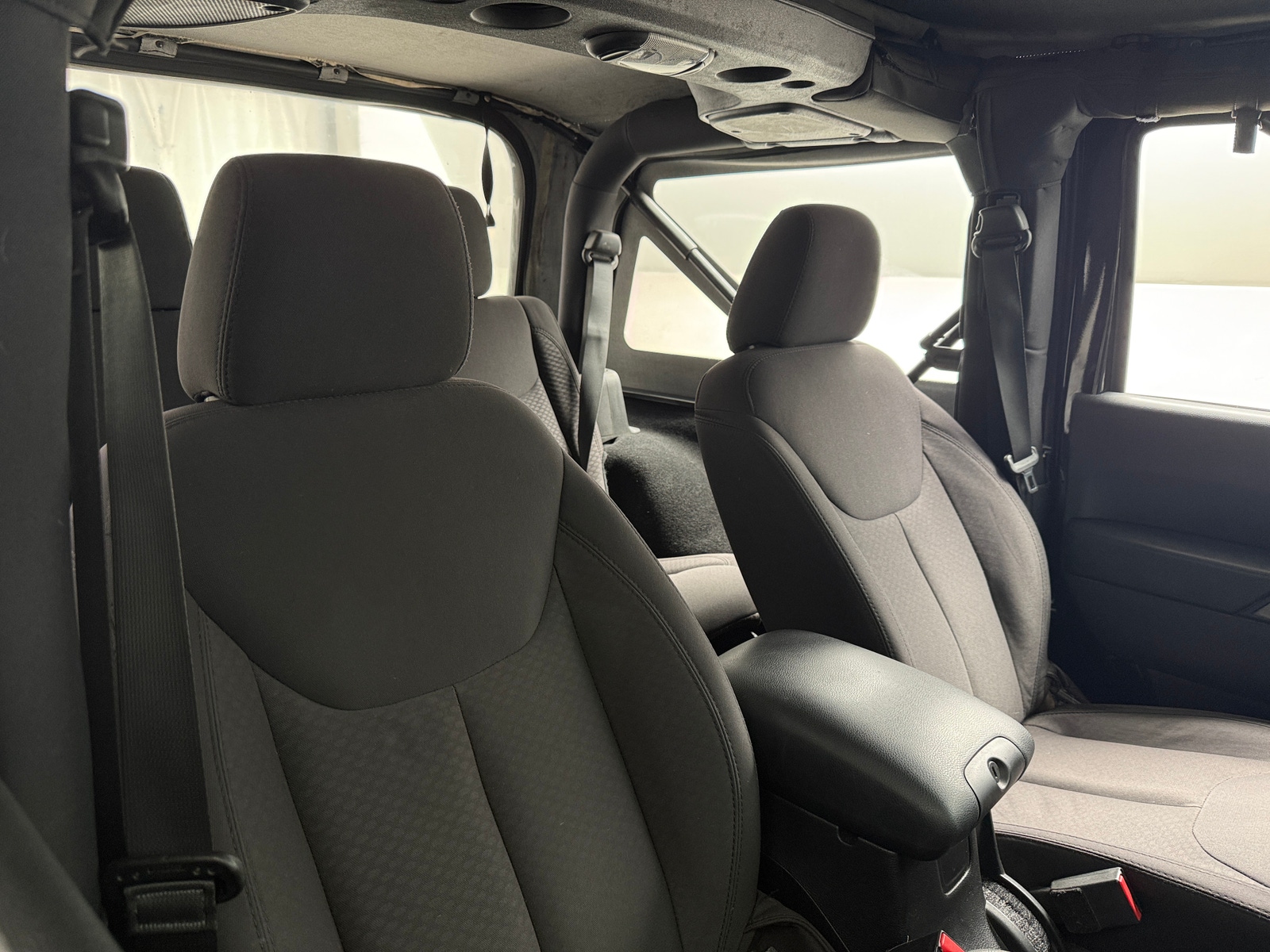Thumbnail: 2015 Jeep Wrangler - 2