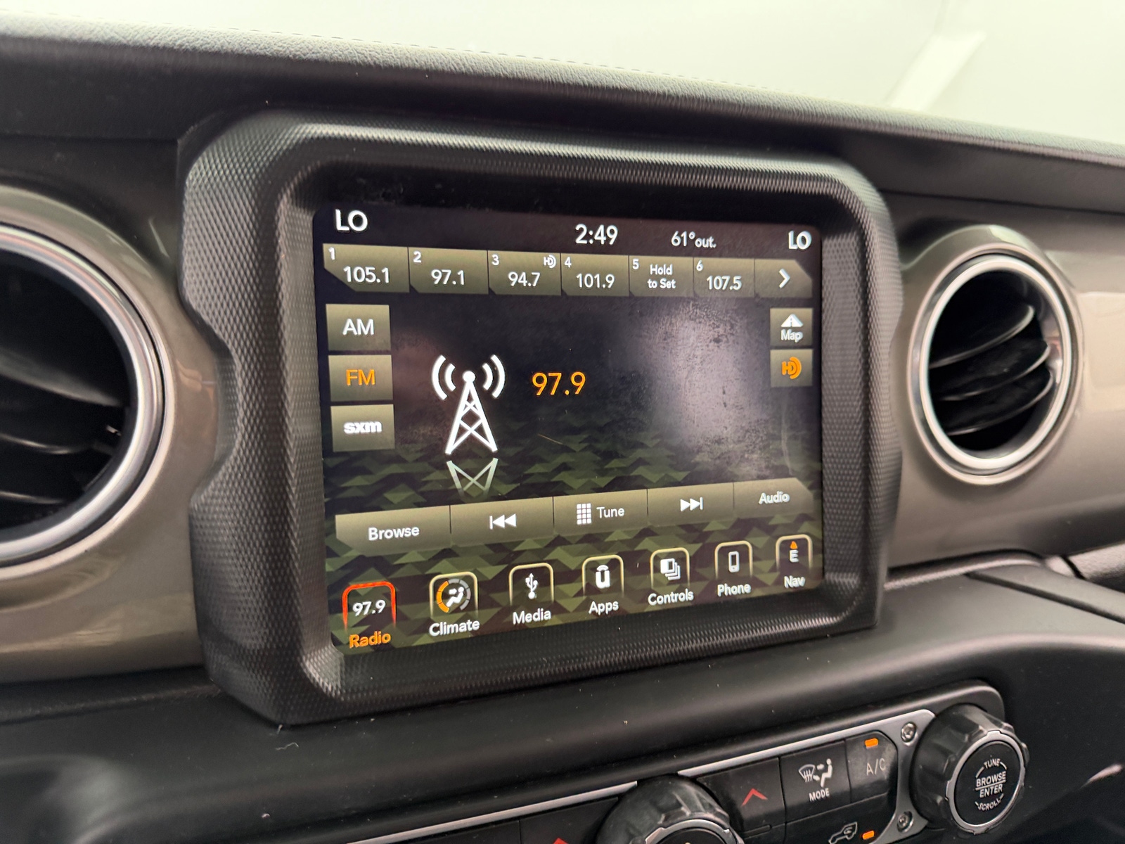 Thumbnail: 2018 Jeep Wrangler - 4