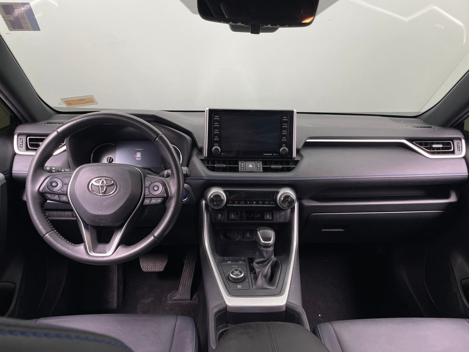 Thumbnail: 2021 Toyota RAV4 - 3