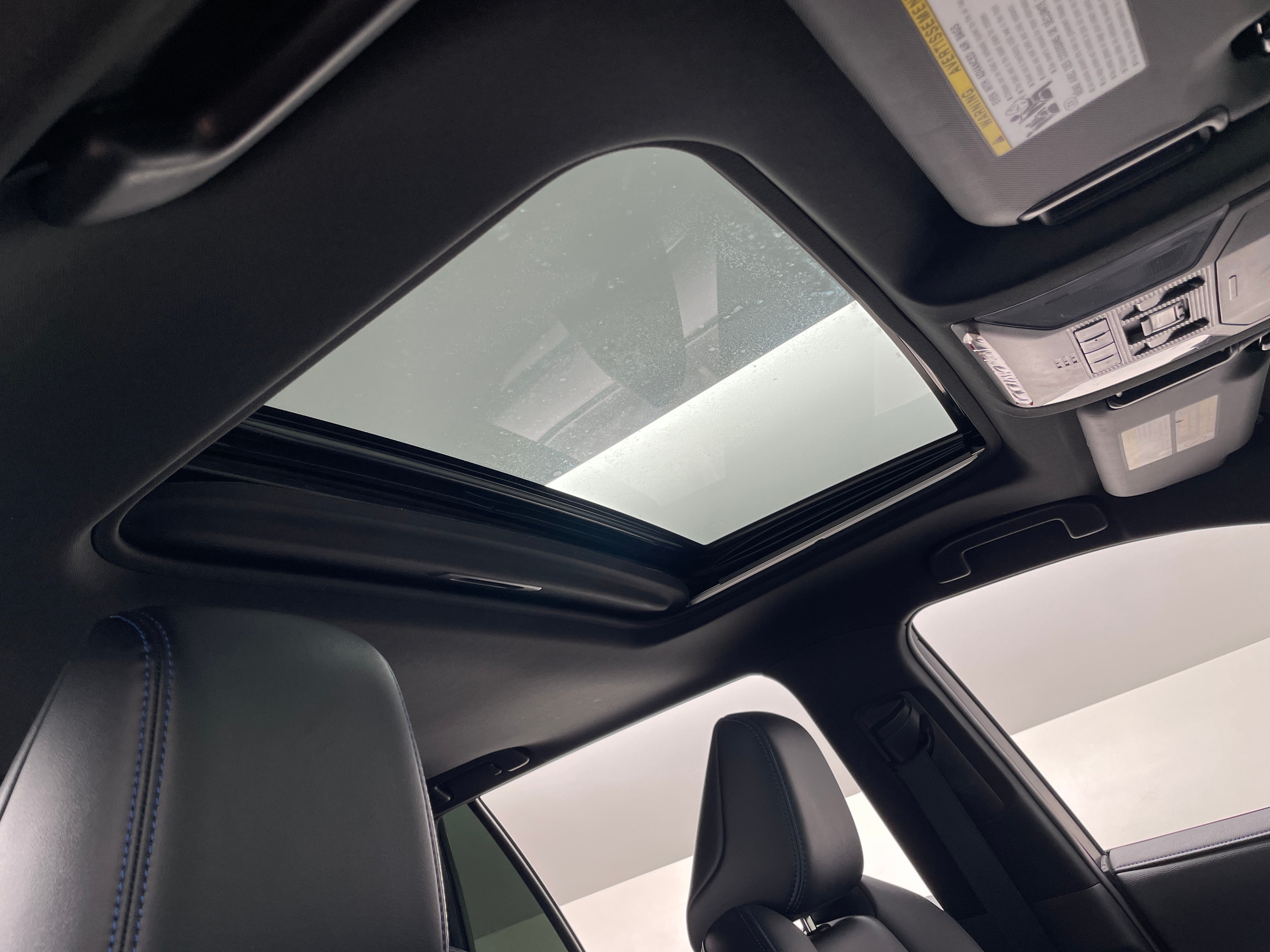 2021 Toyota RAV4 XSE - Photo 18