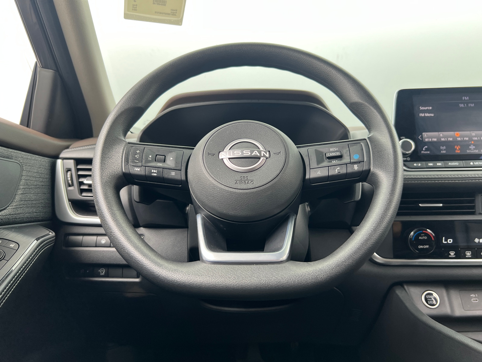 Thumbnail: 2023 Nissan Rogue - 5