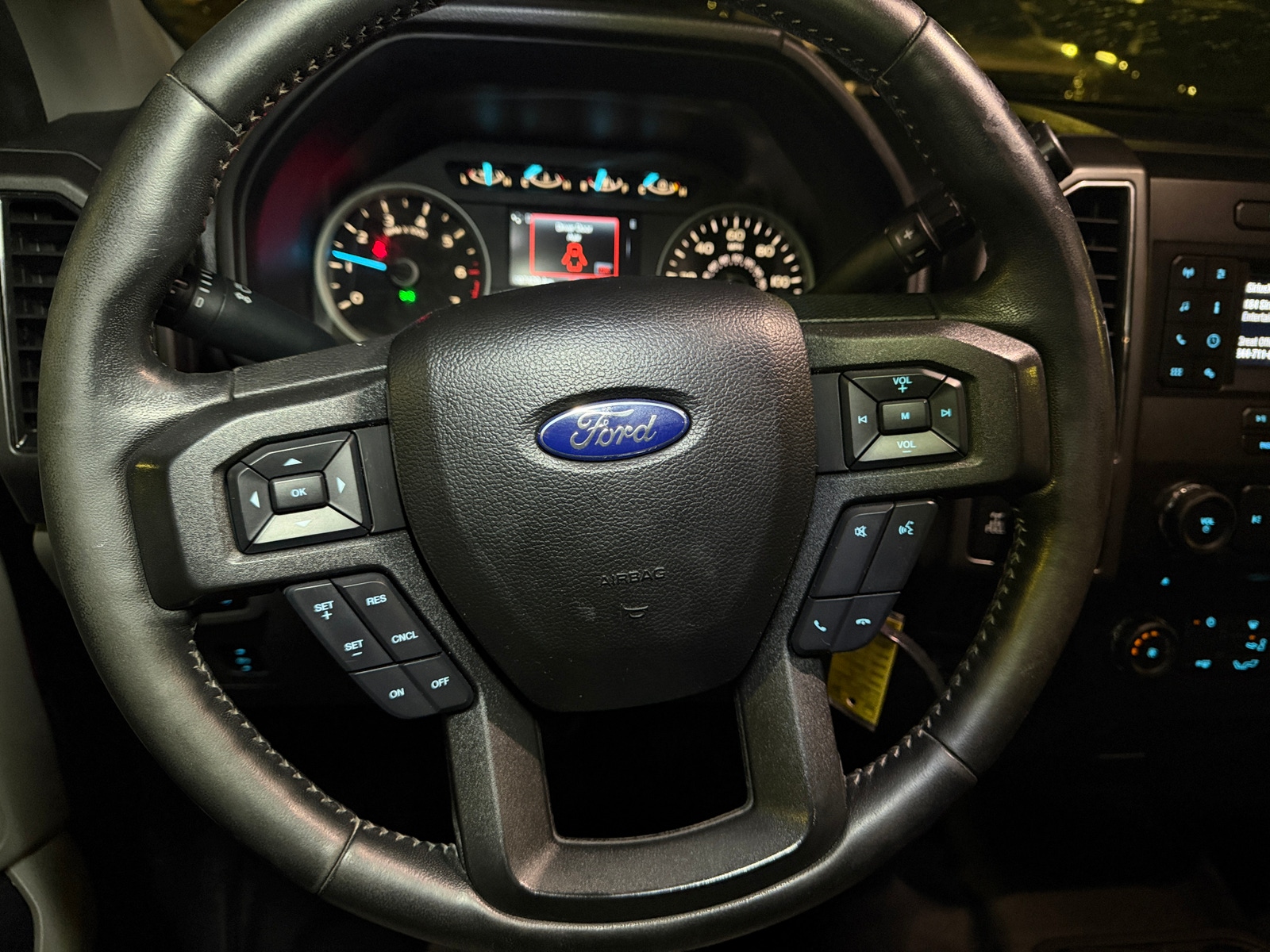 Thumbnail: 2018 Ford Econoline - 5