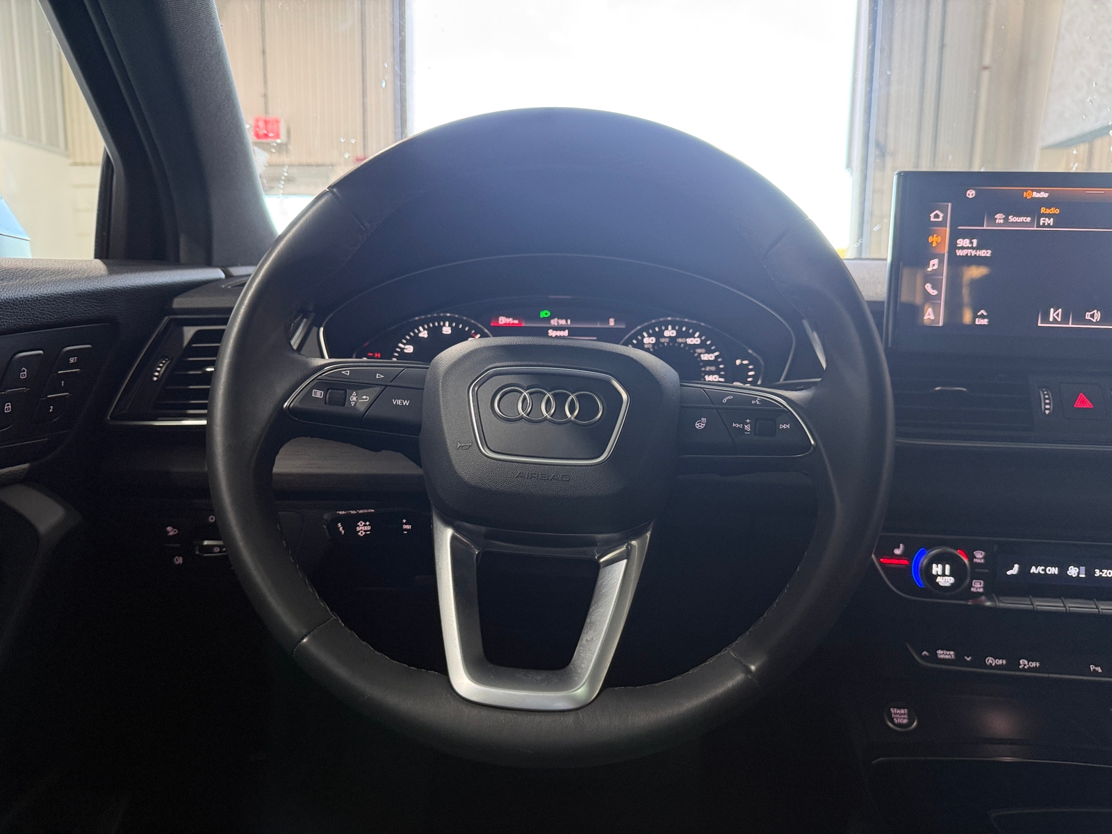 Thumbnail: 2023 Audi Q5 - 4