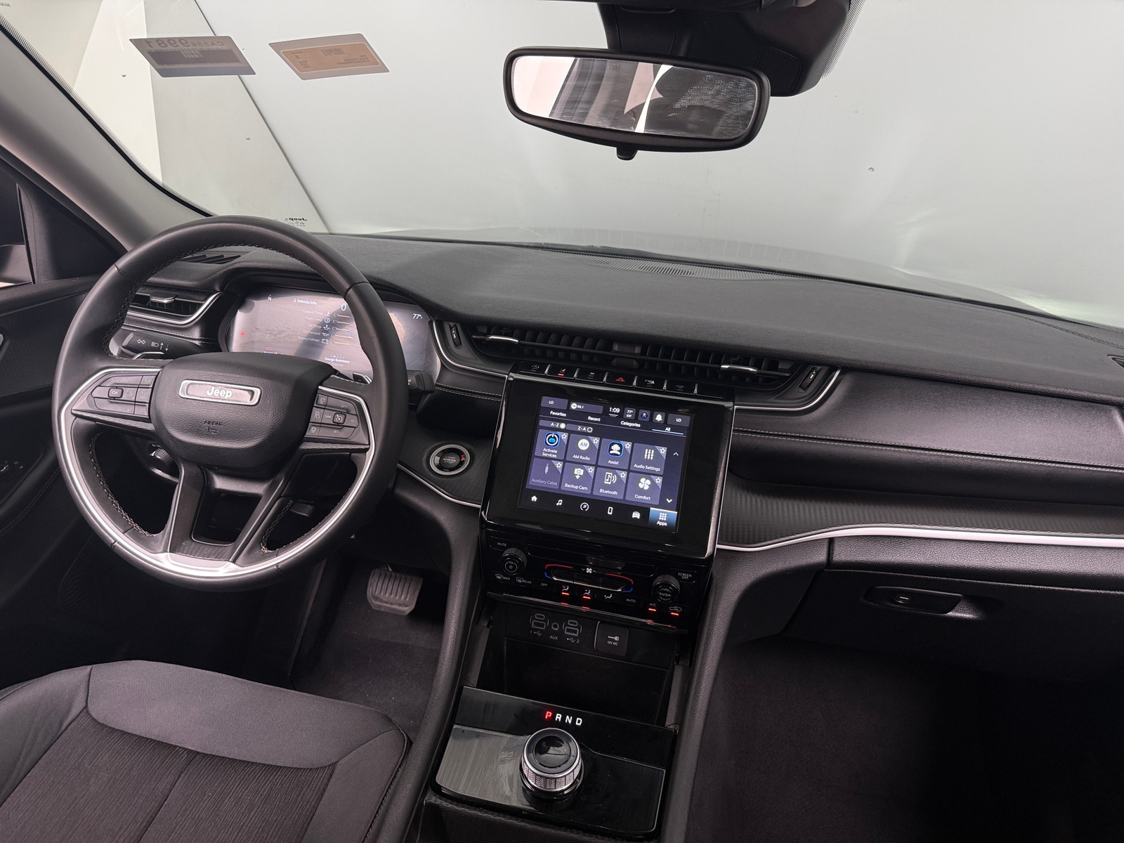 Thumbnail: 2024 Jeep Grand Cherokee - 3