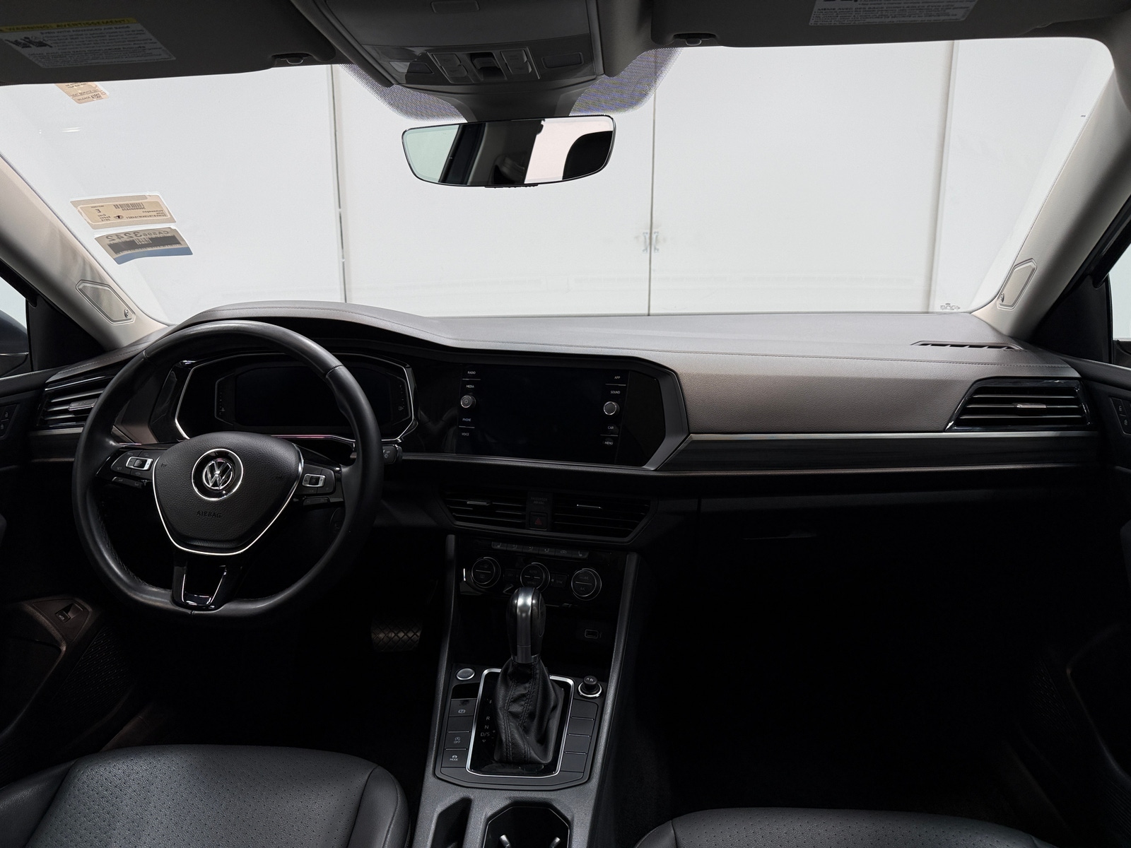 Thumbnail: 2019 Volkswagen Jetta - 2