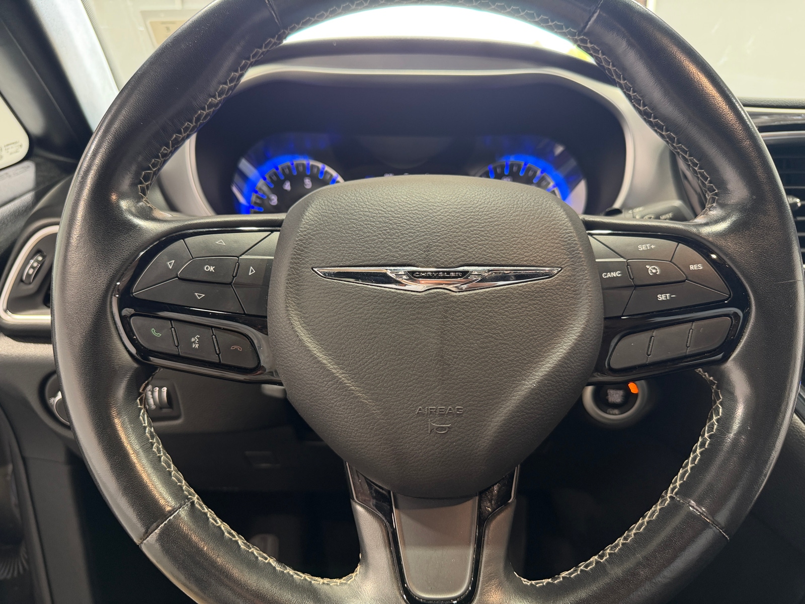Thumbnail: 2019 Chrysler Pacifica - 5