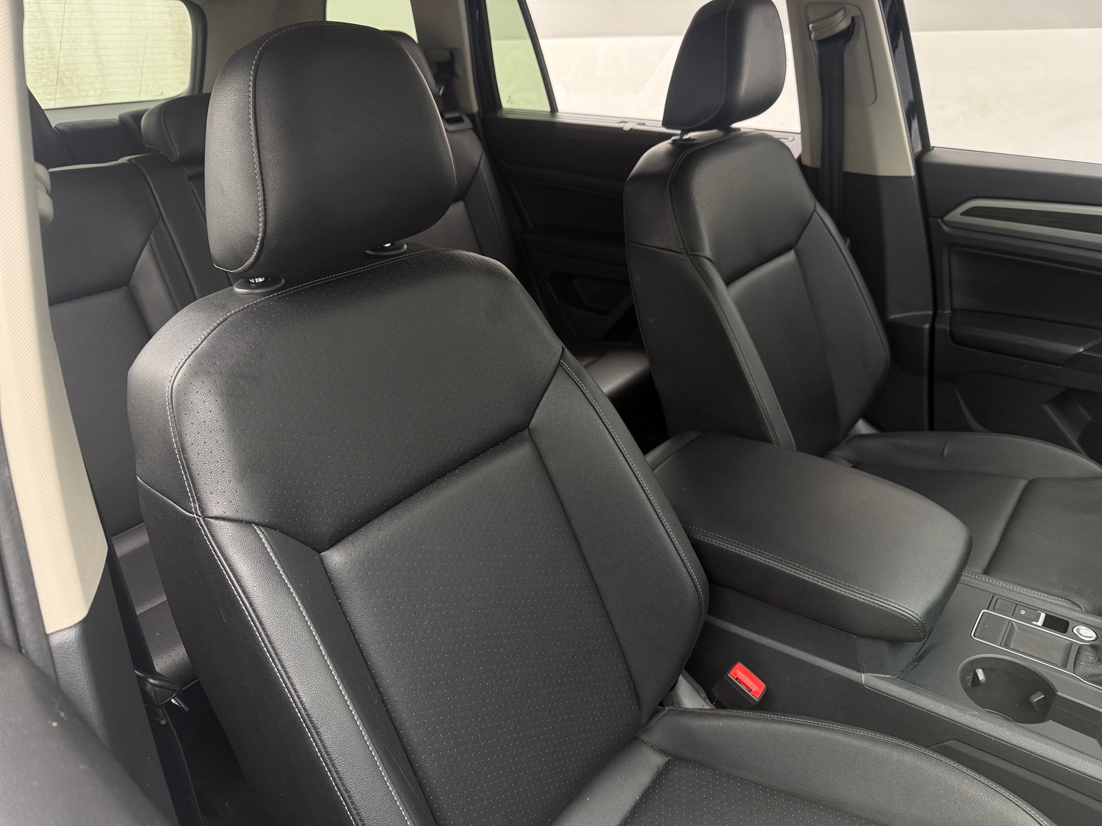 Thumbnail: 2019 Volkswagen Atlas - 2