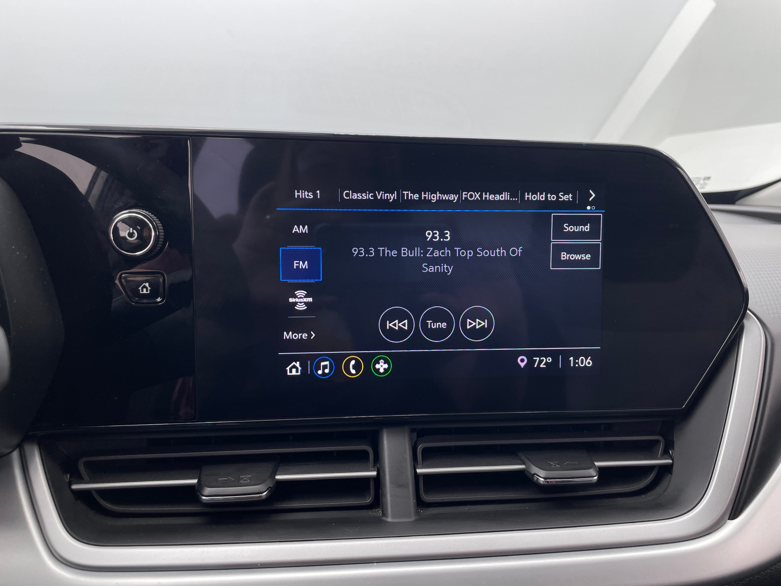 Thumbnail: 2026 Chevrolet Trax - 4