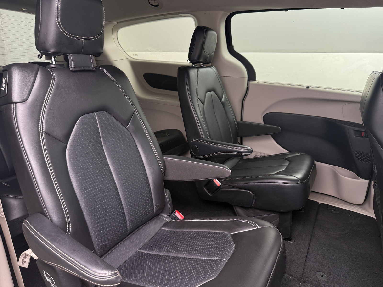 Thumbnail: 2024 Chrysler Pacifica - 5
