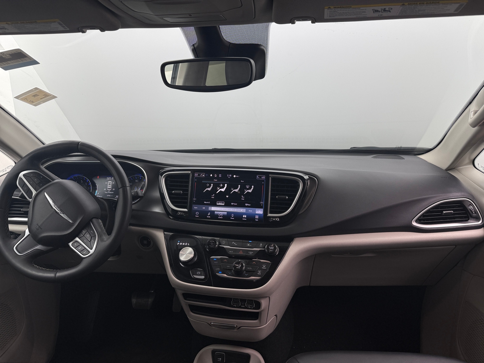 Thumbnail: 2024 Chrysler Pacifica - 2