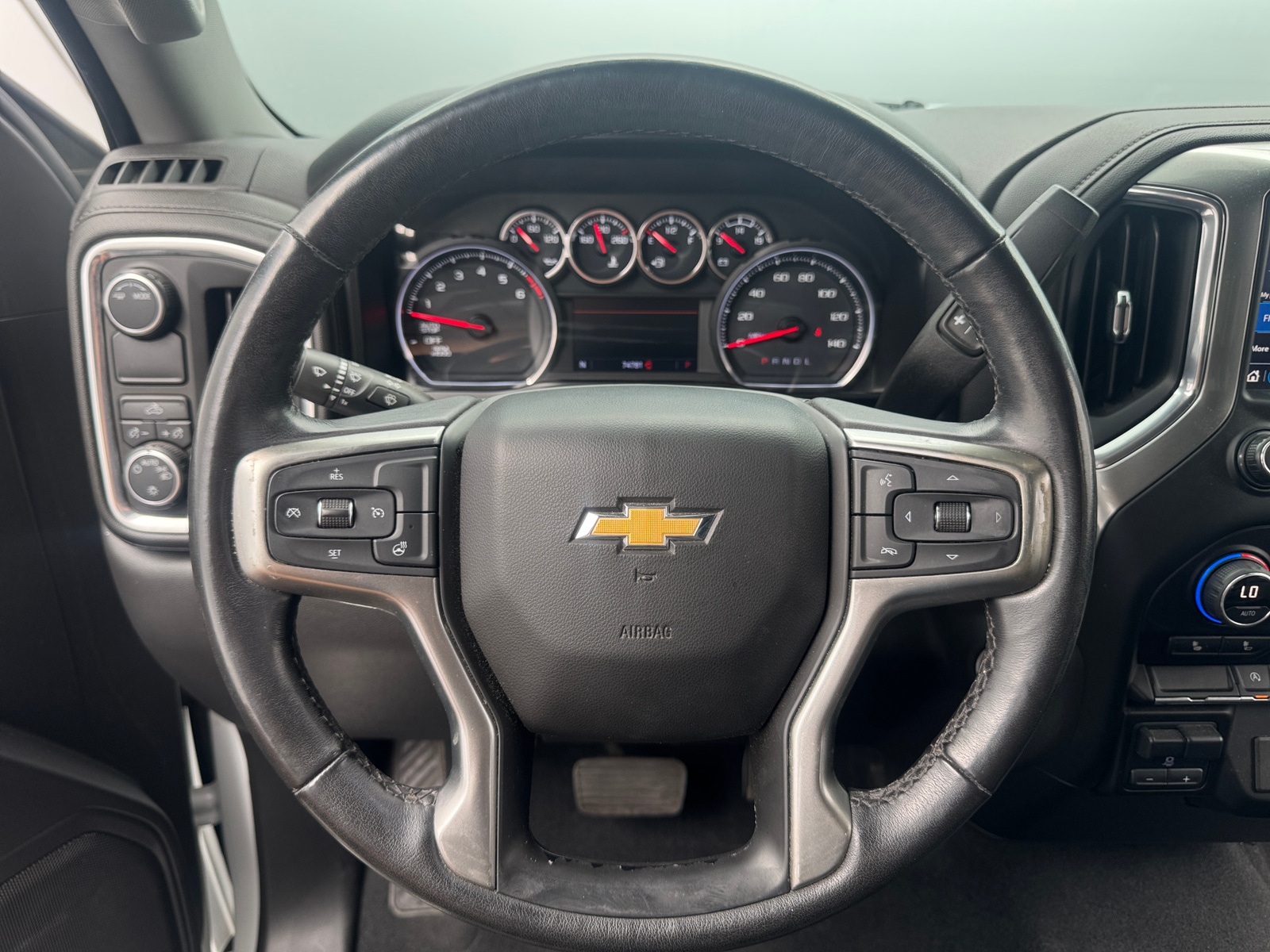 Thumbnail: 2020 Chevrolet Silverado 1500 - 5