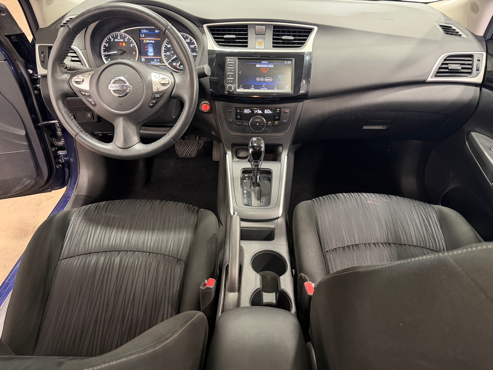 Thumbnail: 2019 Nissan Sentra - 3