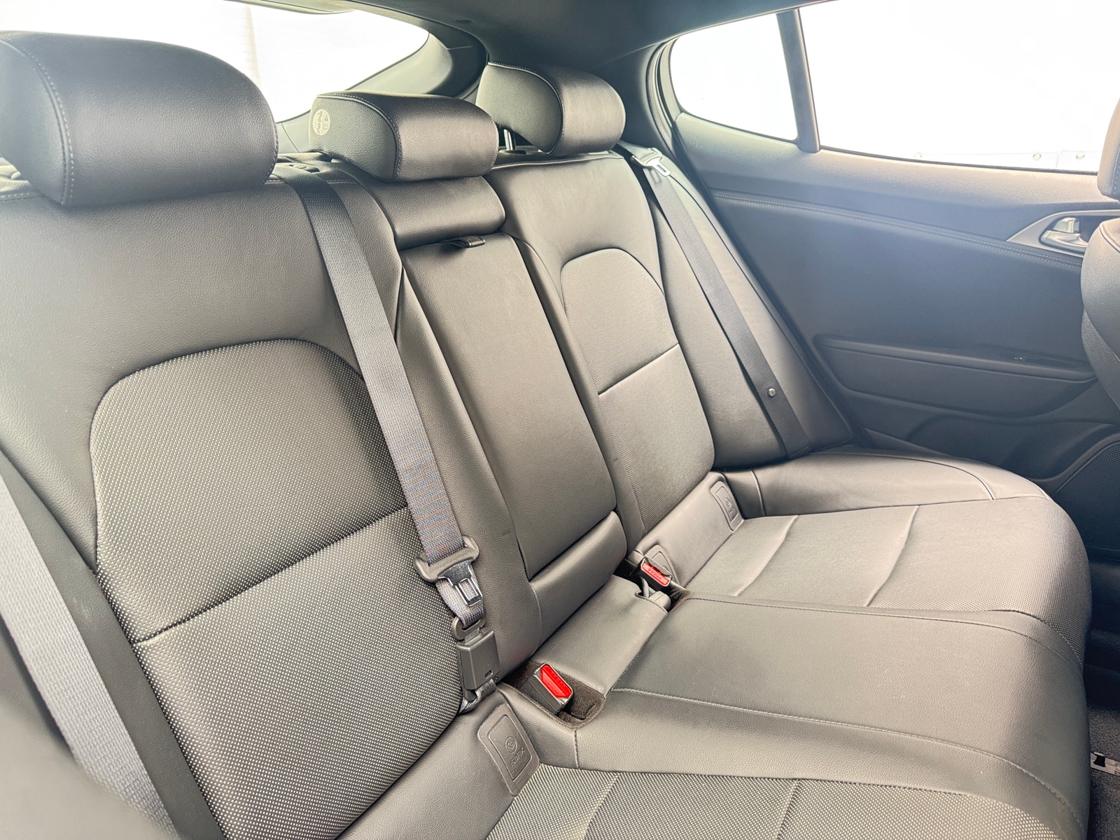 Thumbnail: 2019 Kia Stinger - 5