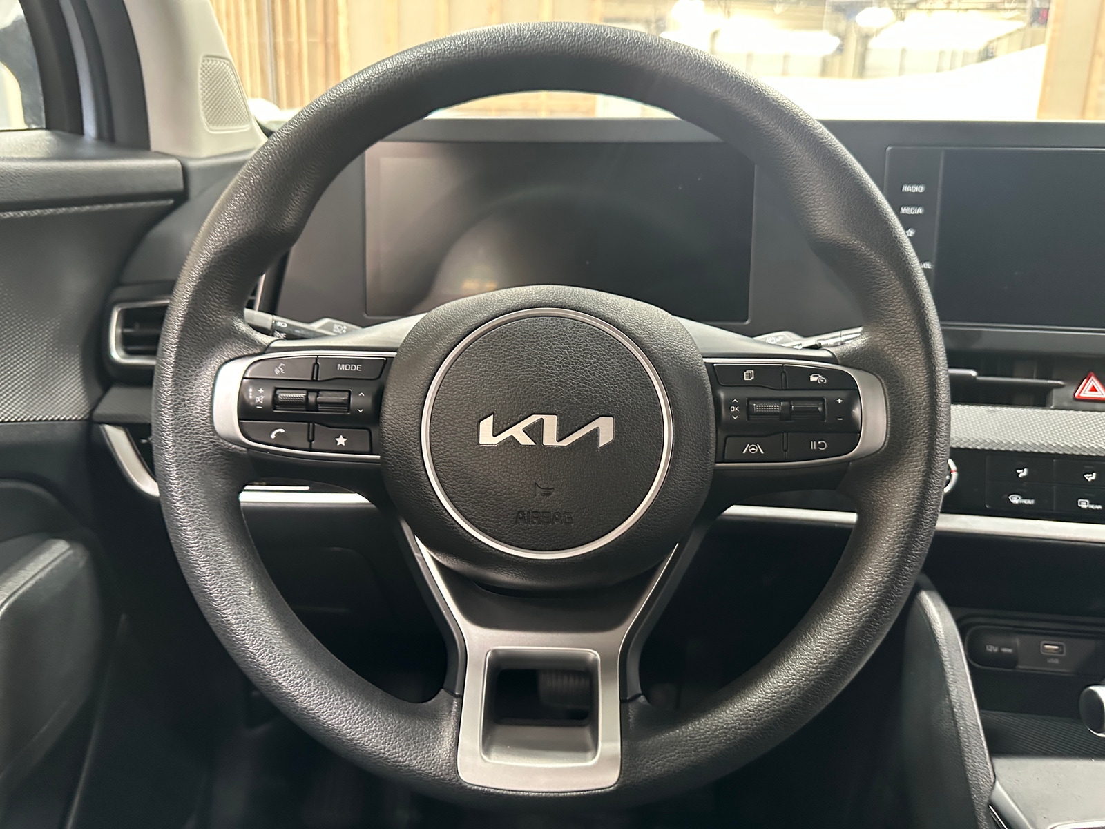 Thumbnail: 2025 Kia Sportage - 5