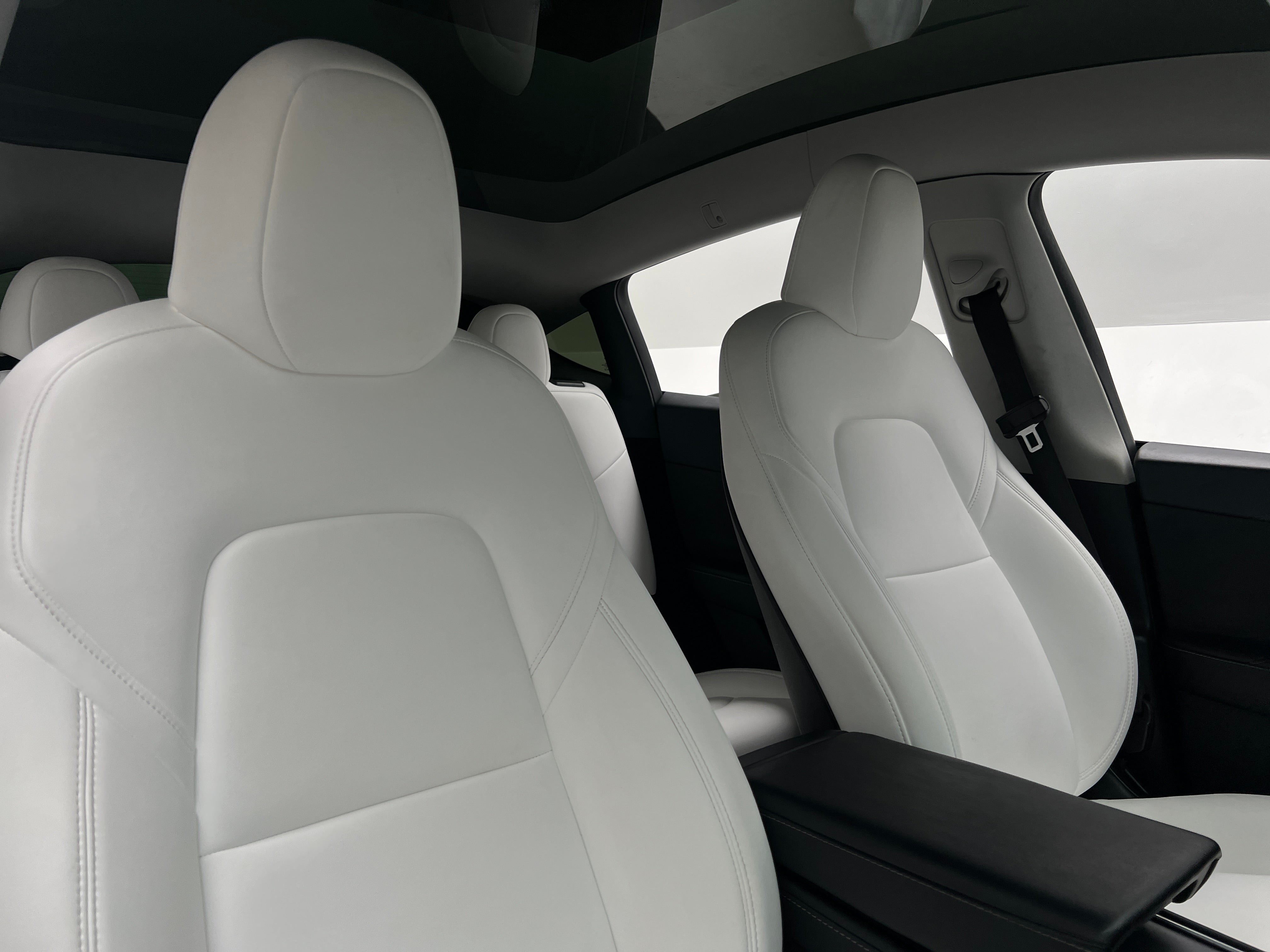 Used 2023 Tesla Model Y Long Range with VIN 7SAYGDEE9PA125908 for sale in Auburn, WA