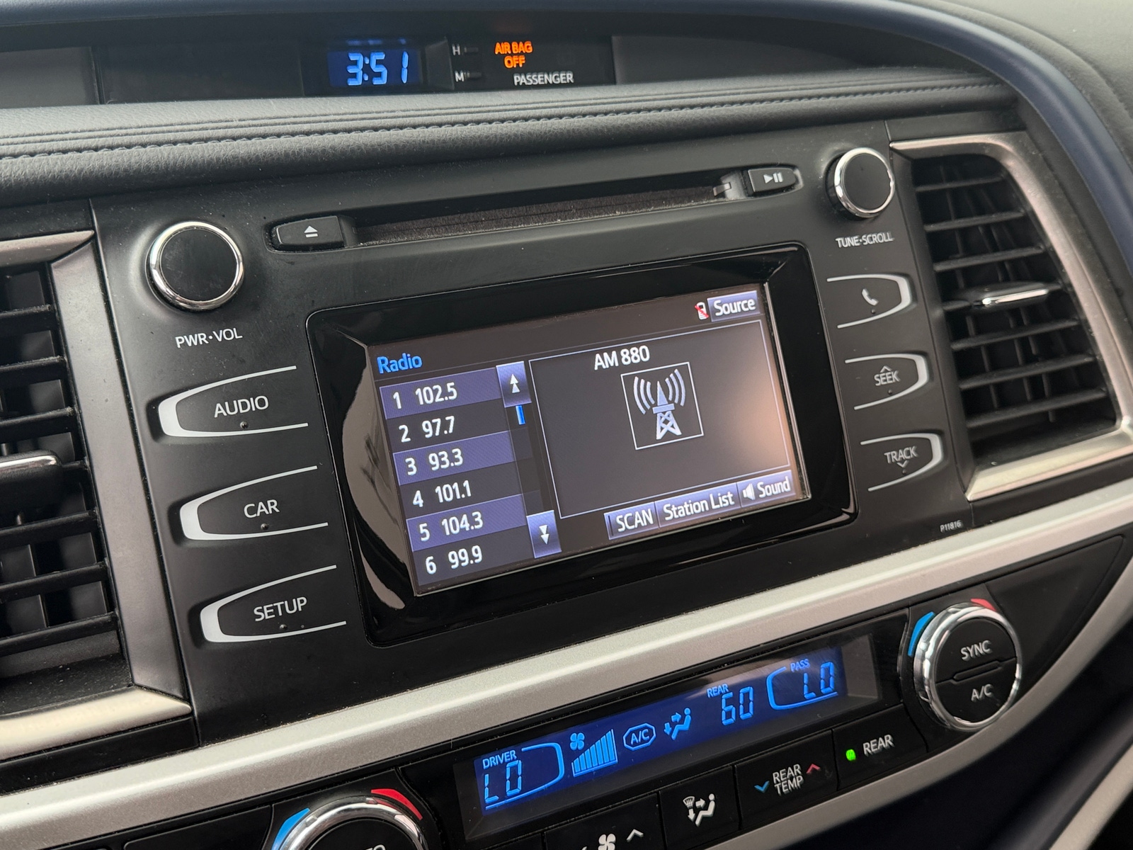 Thumbnail: 2019 Toyota Highlander - 4