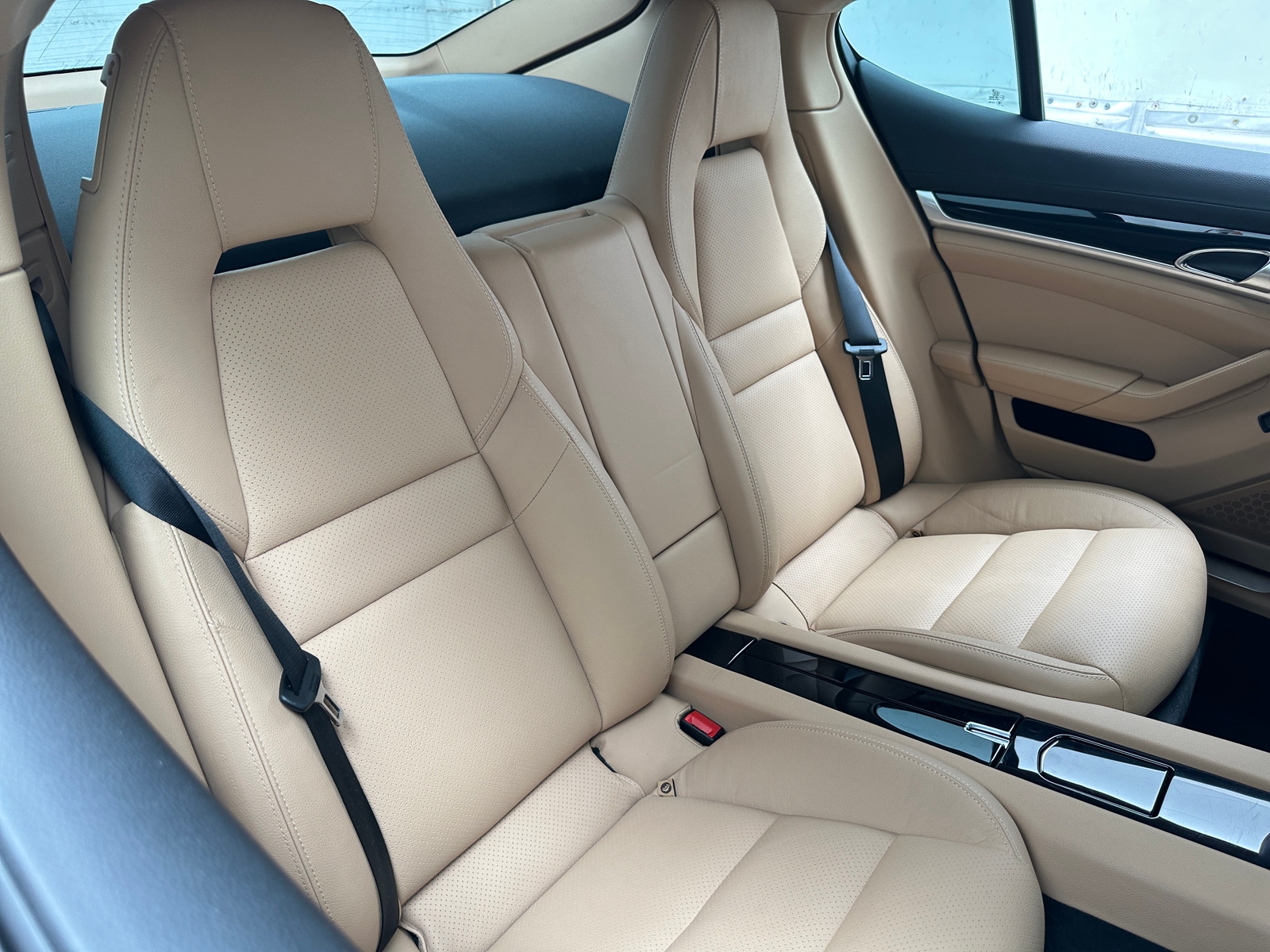 Thumbnail: 2015 Porsche Panamera - 5
