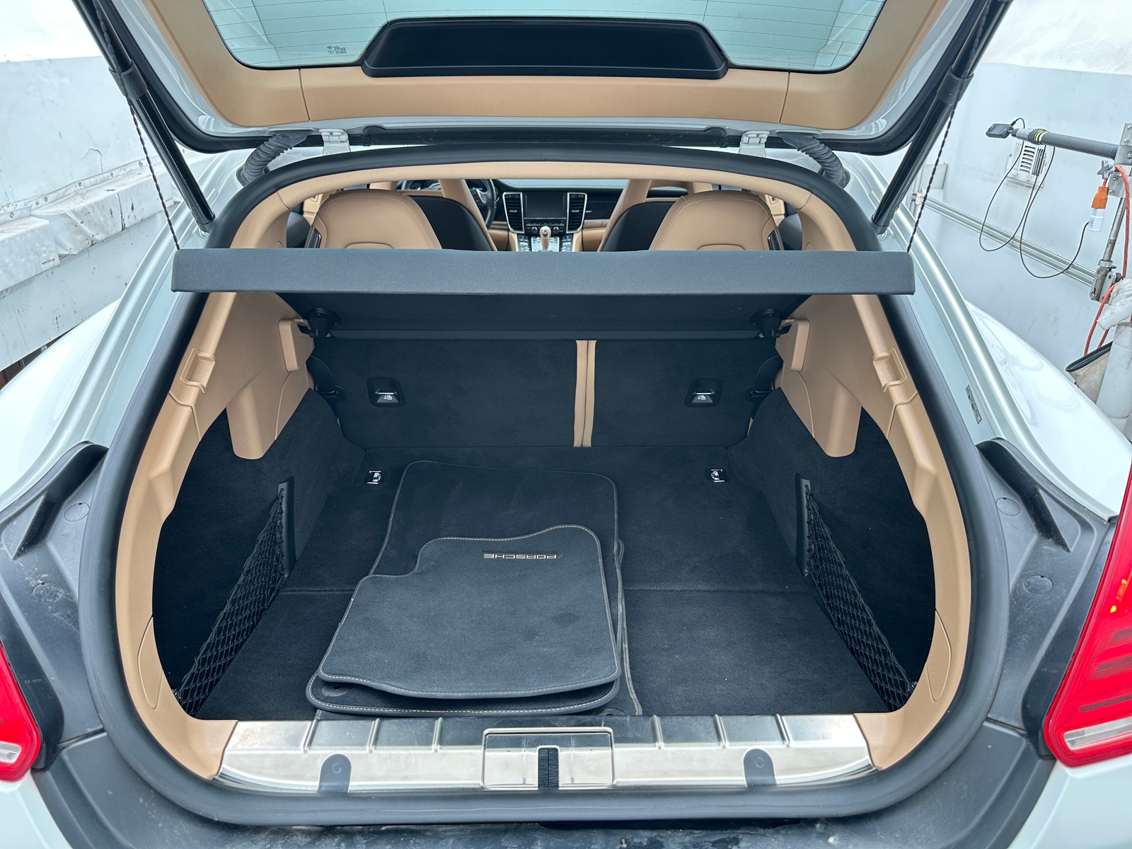 Thumbnail: 2015 Porsche Panamera - 6