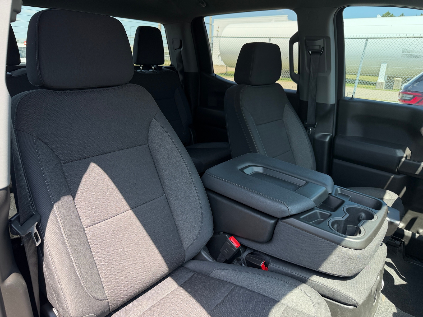 Thumbnail: 2025 Chevrolet Silverado 1500 - 2