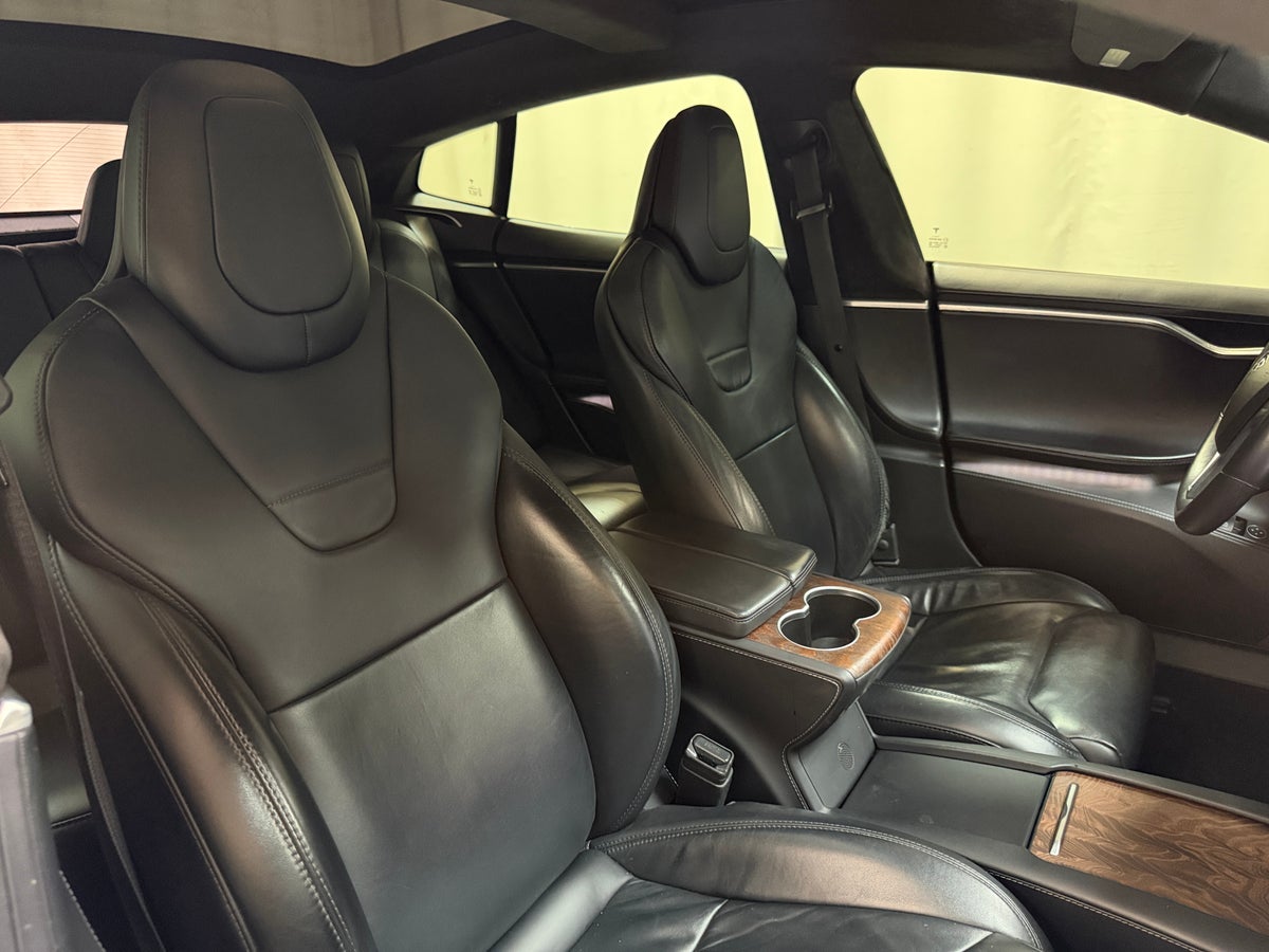 2017 Tesla Model S 100D Ludicrous Performance in Obsidian Black Metallic — photo 2