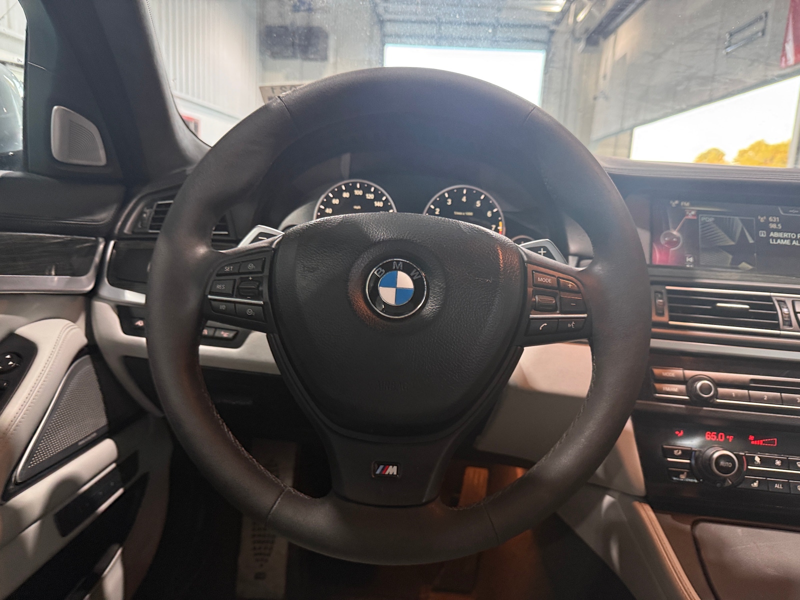 Thumbnail: 2013 BMW M5 - 5
