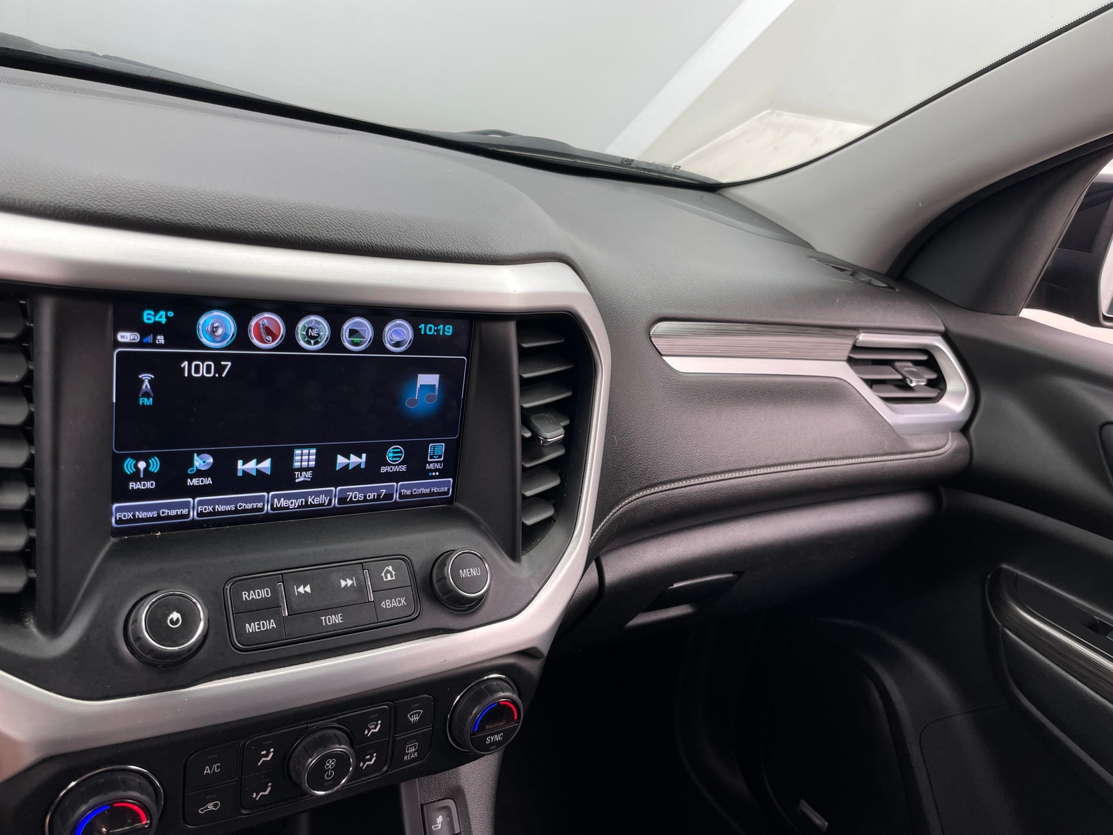 Thumbnail: 2019 GMC Acadia - 3